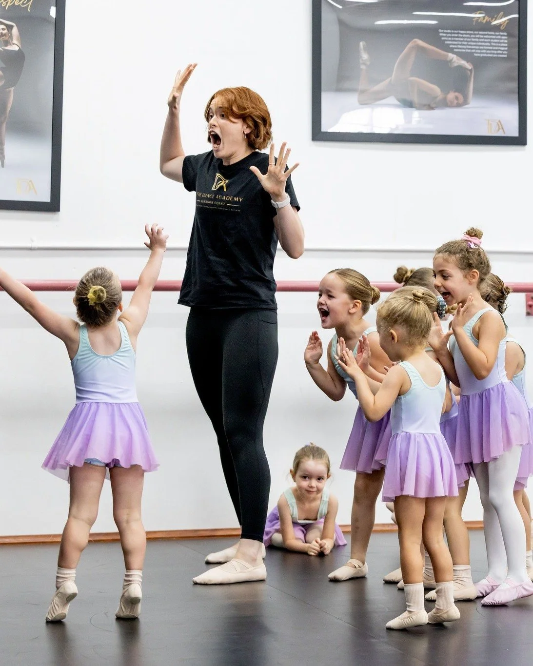 Big feelings, little dancers 🖤✨

In our Little Wings classes, we create a safe and nurturing space where children can begin to understand and express their emotions through movement. From joy and excitement to shyness and everything in between, danc