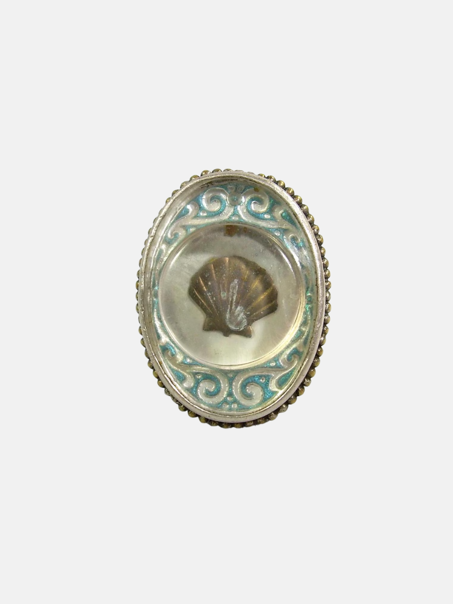 VINTAGE Seashell ring size 8 $265