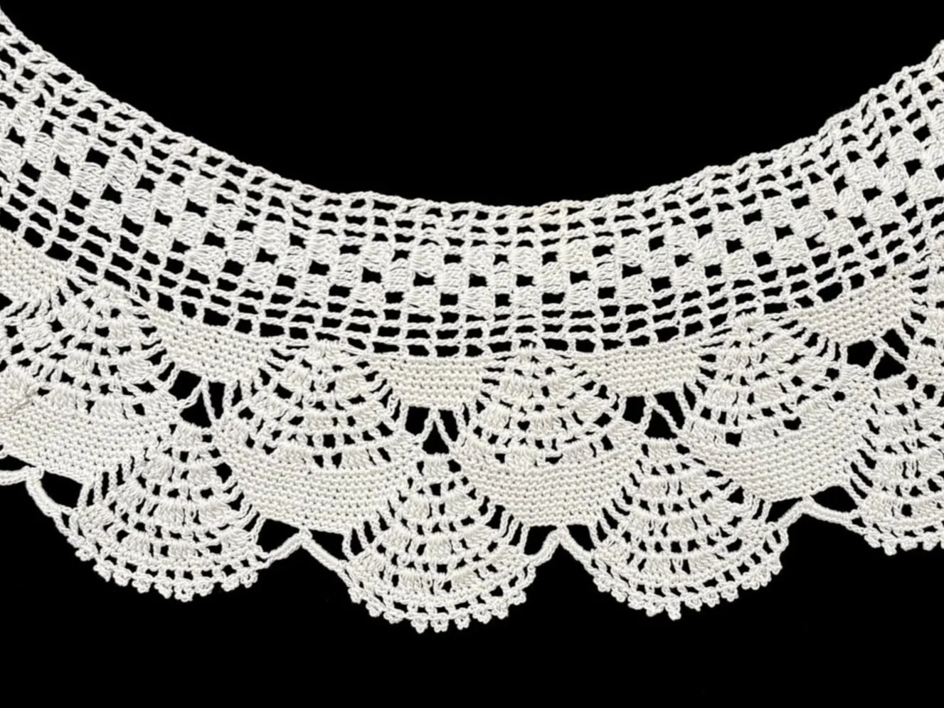 Black and white photo of Armenian crochet lace trim