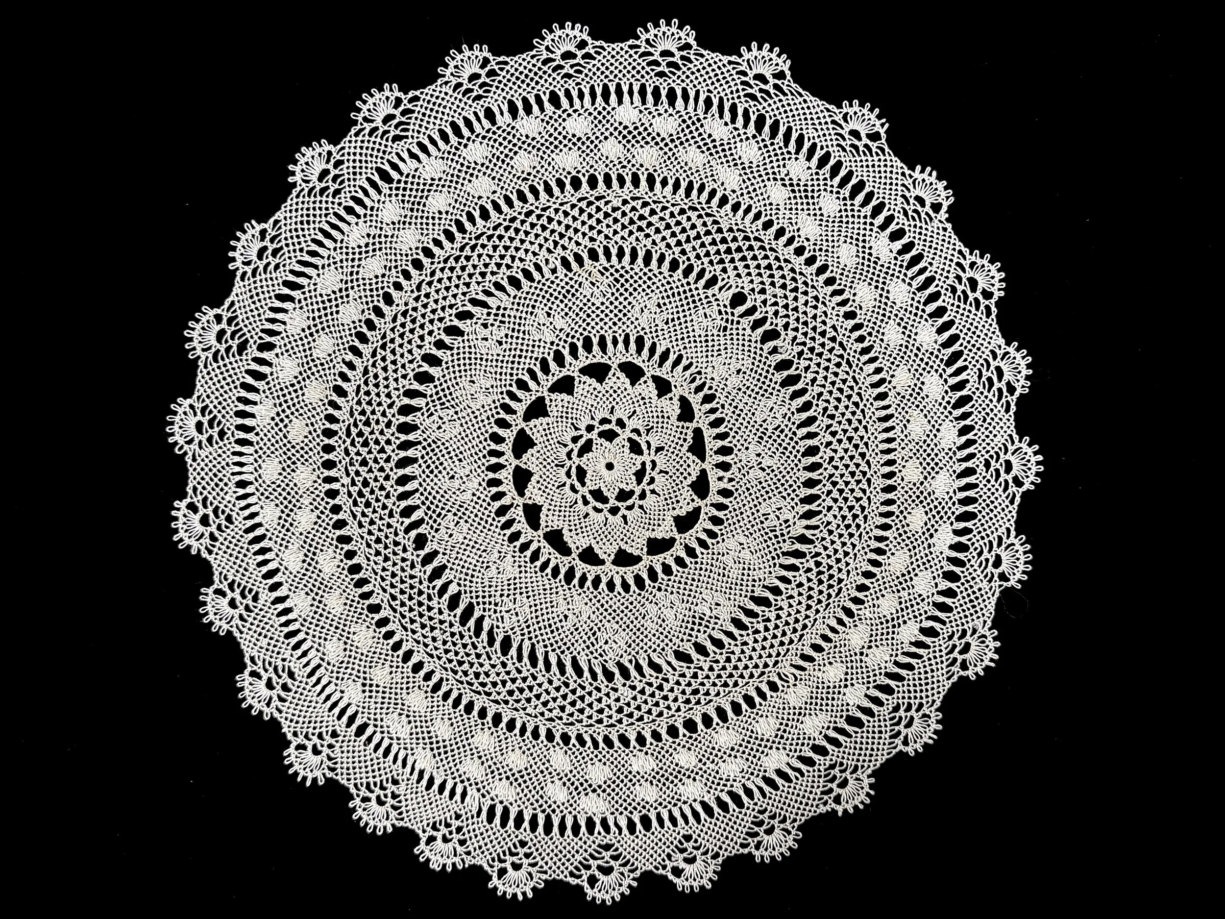 Azadig Bidanian Archive. Unknown maker, needlelace, unknown location and date. Photo credit: © Deborah Valoma 2025.