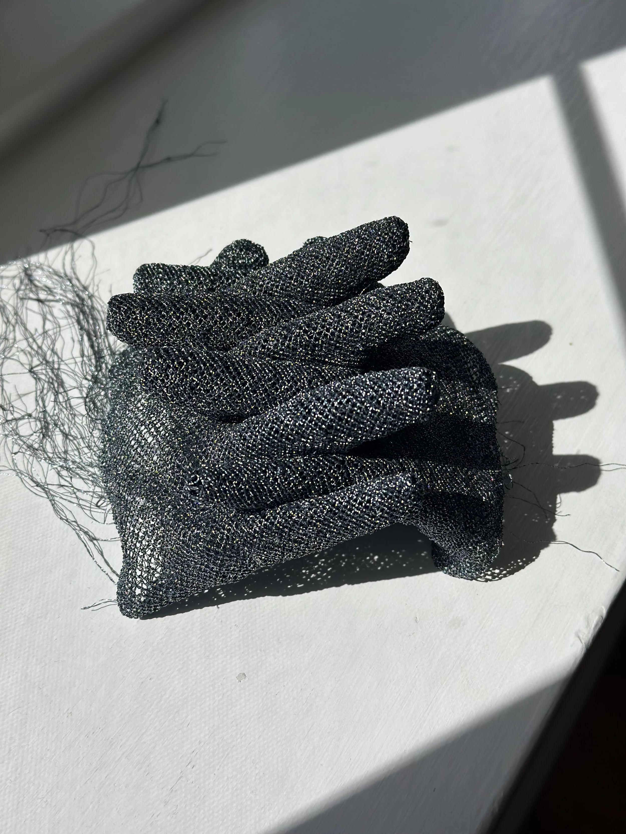 Ruzanna Hanesyan, lace hand sculpture, metallic thread, Pasadena, CA, 2024. Photo credit: © Ruzanna Hanesyan 2024.