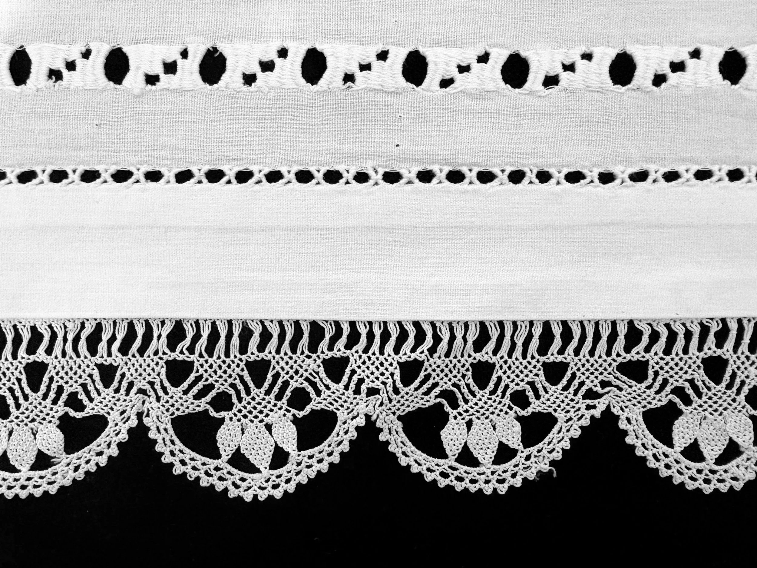Black and white photo of Armenian needlelace trim