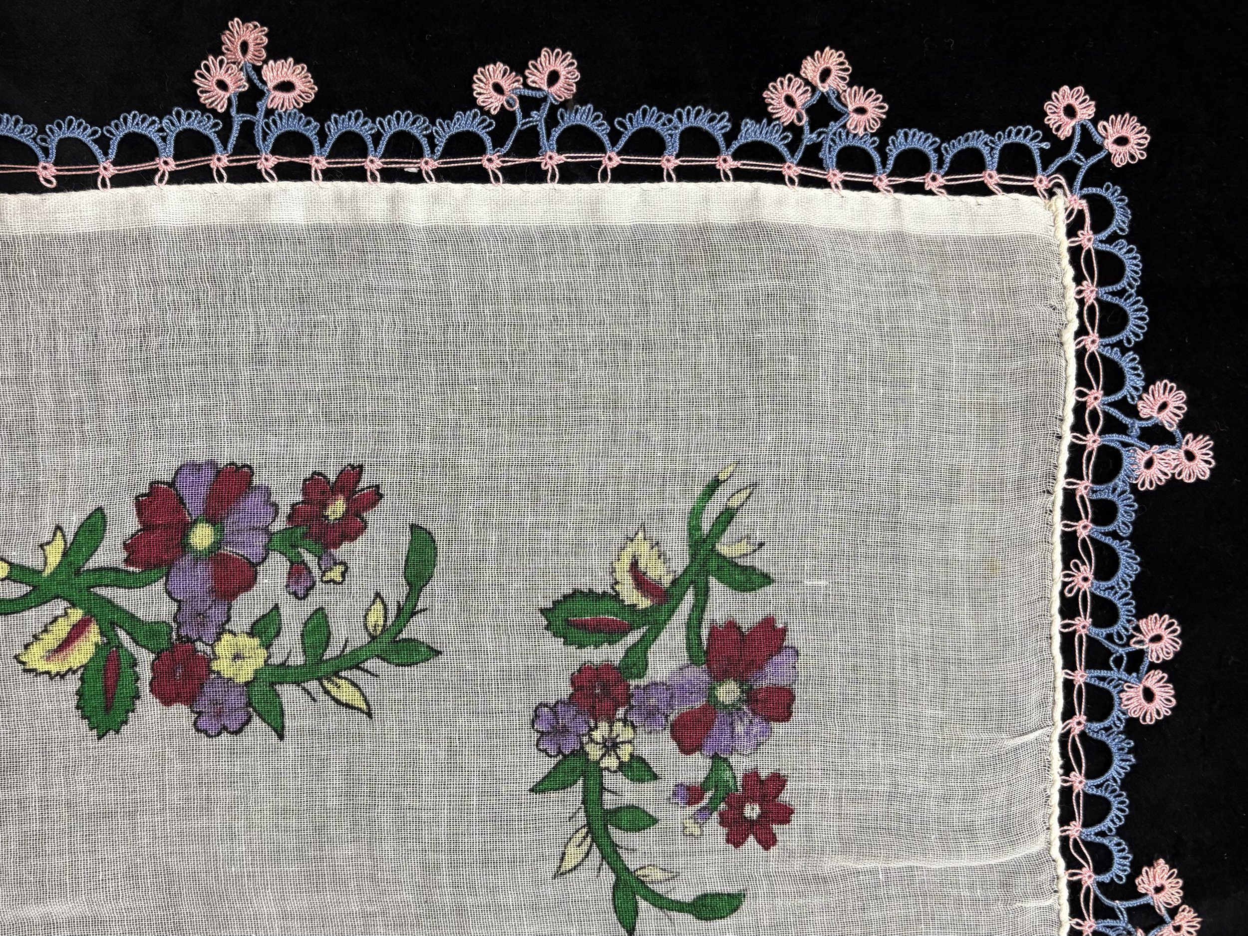 Dzaghig Chitchi, needlelace trim on kerchief, Şişli, Istanbul, Türkiye. Photo credit: © Deborah Valoma, 2025.