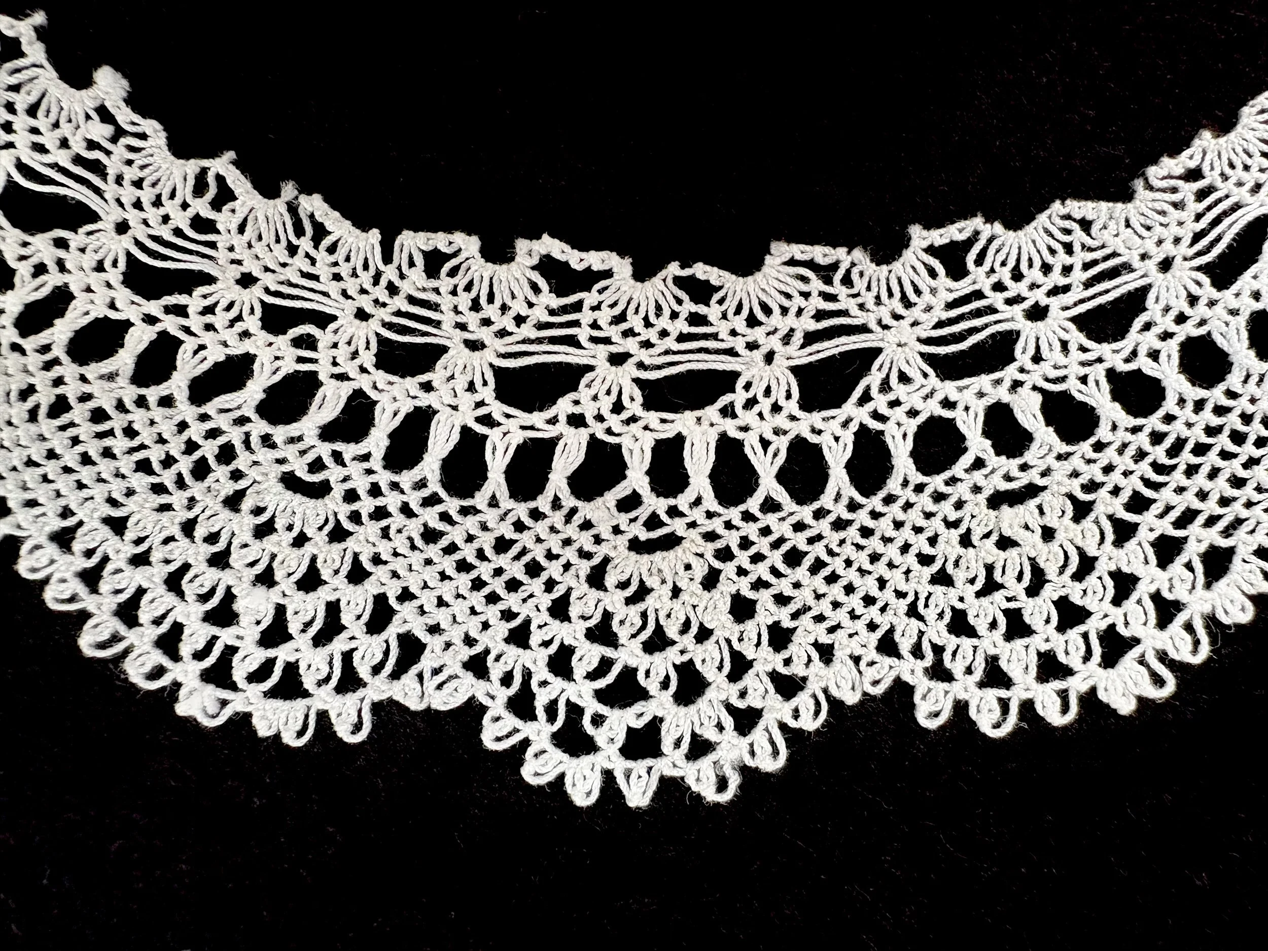 Black and white photo of Armenian needlelace trim