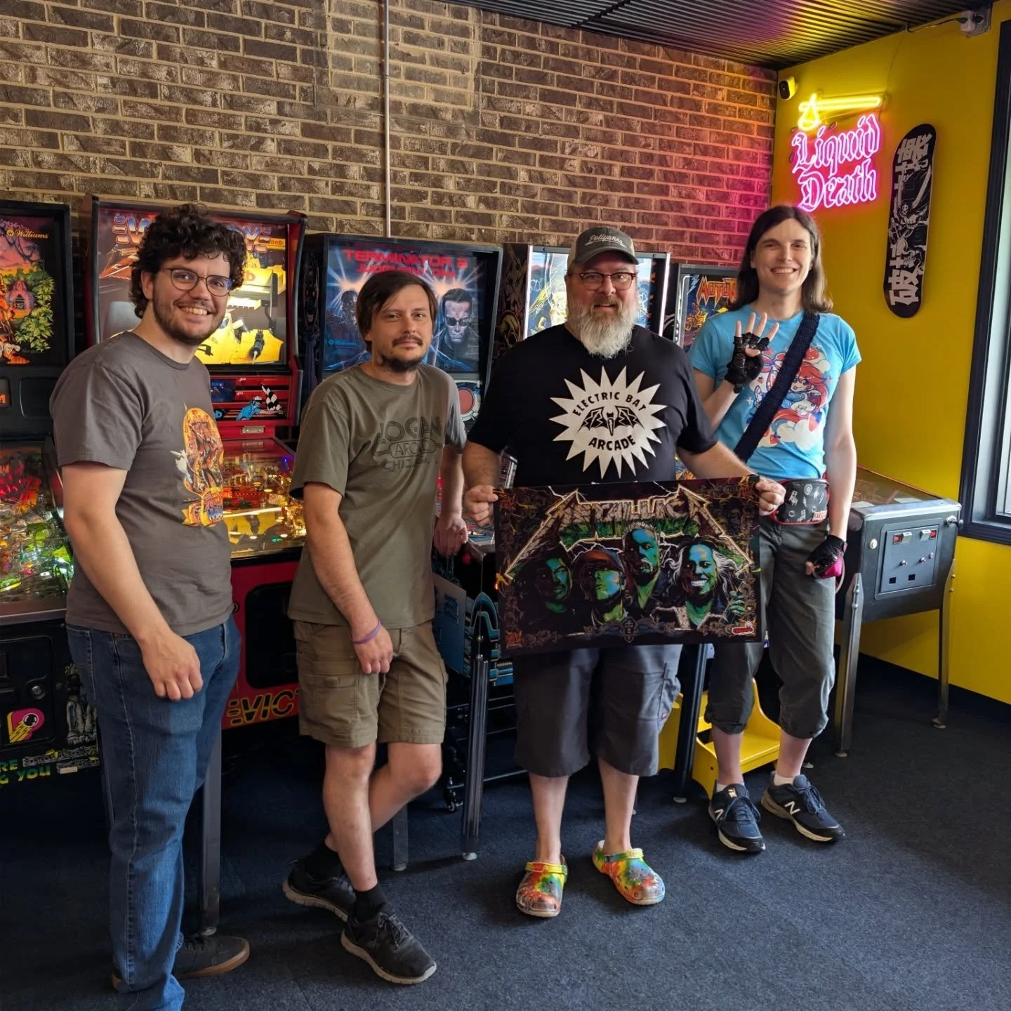 Thank you to all the players that came out for our monthly match play tournament! Congrats to everyone and check out that Metallica translite from @sternpinball looking slick with the champ! 

There won't be a tournament in October with all the @pinb