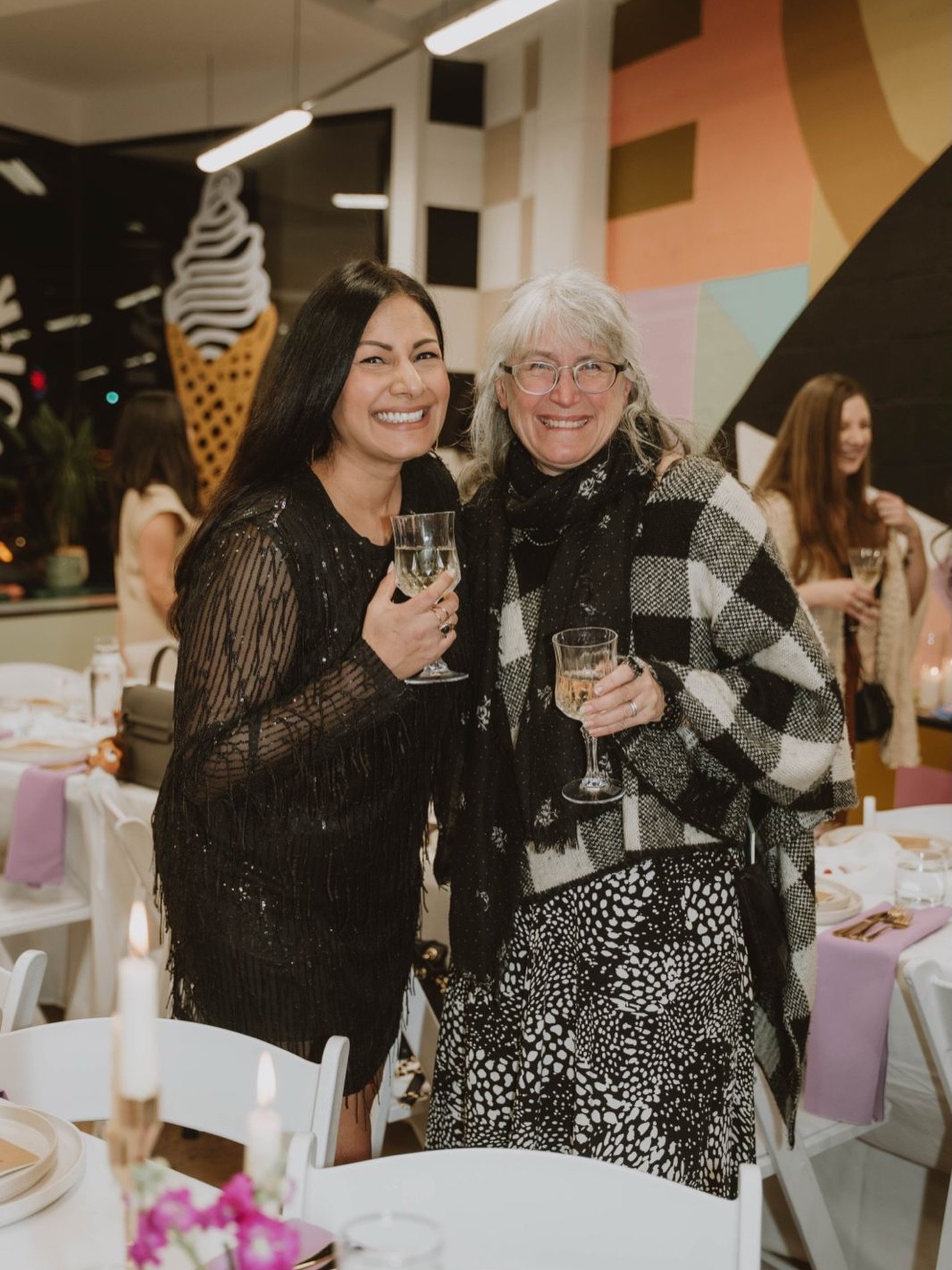 Our FEAST speaker @jenthaker, founder of @thakerfinancial came to dine with us @killer.icecream.kitsilano and even brought her clients along.

When someone trusts our experiences enough to give it their stamp of approval and bring their own people, o
