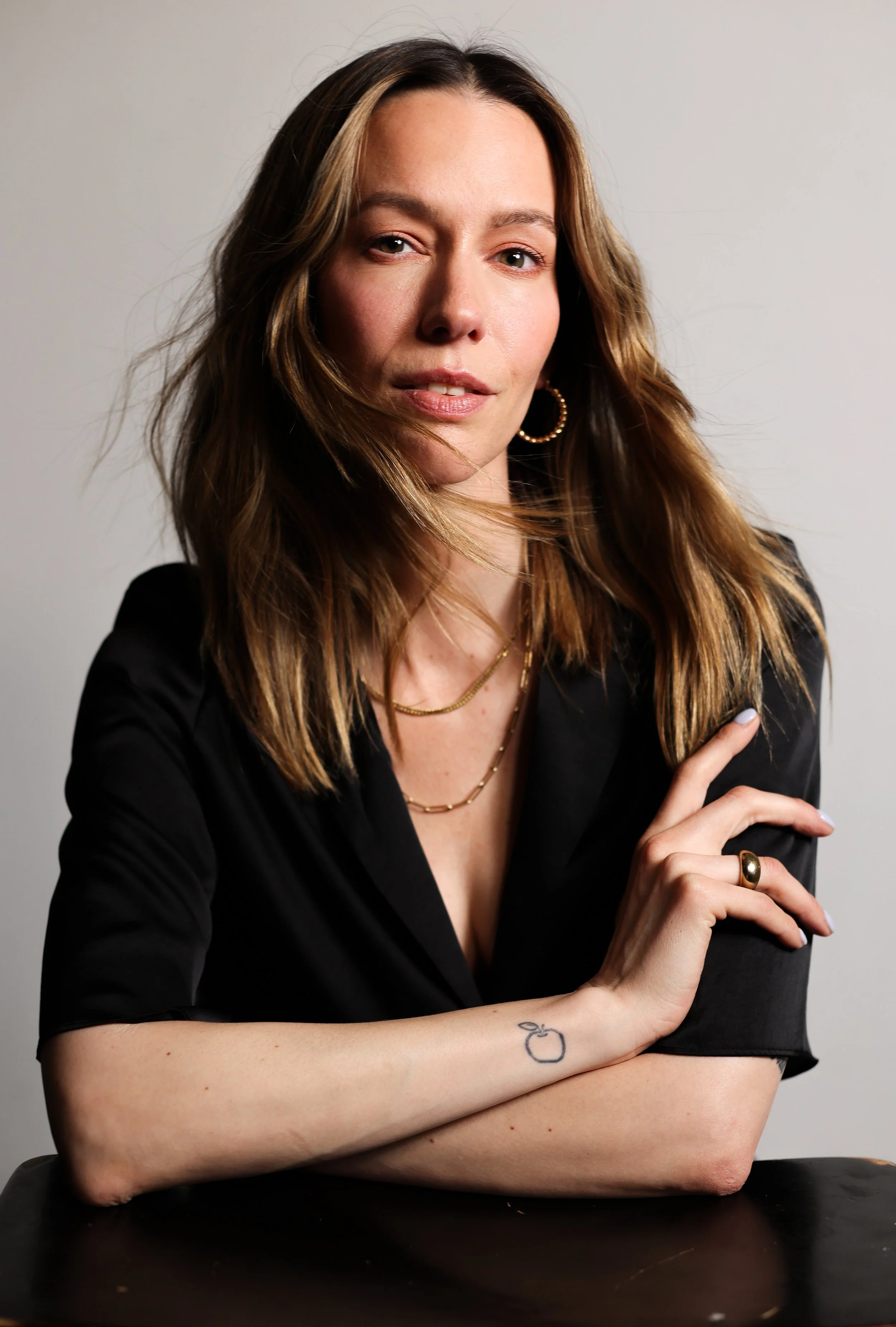 Kelsey-Irvine-headshot-windswept.jpg