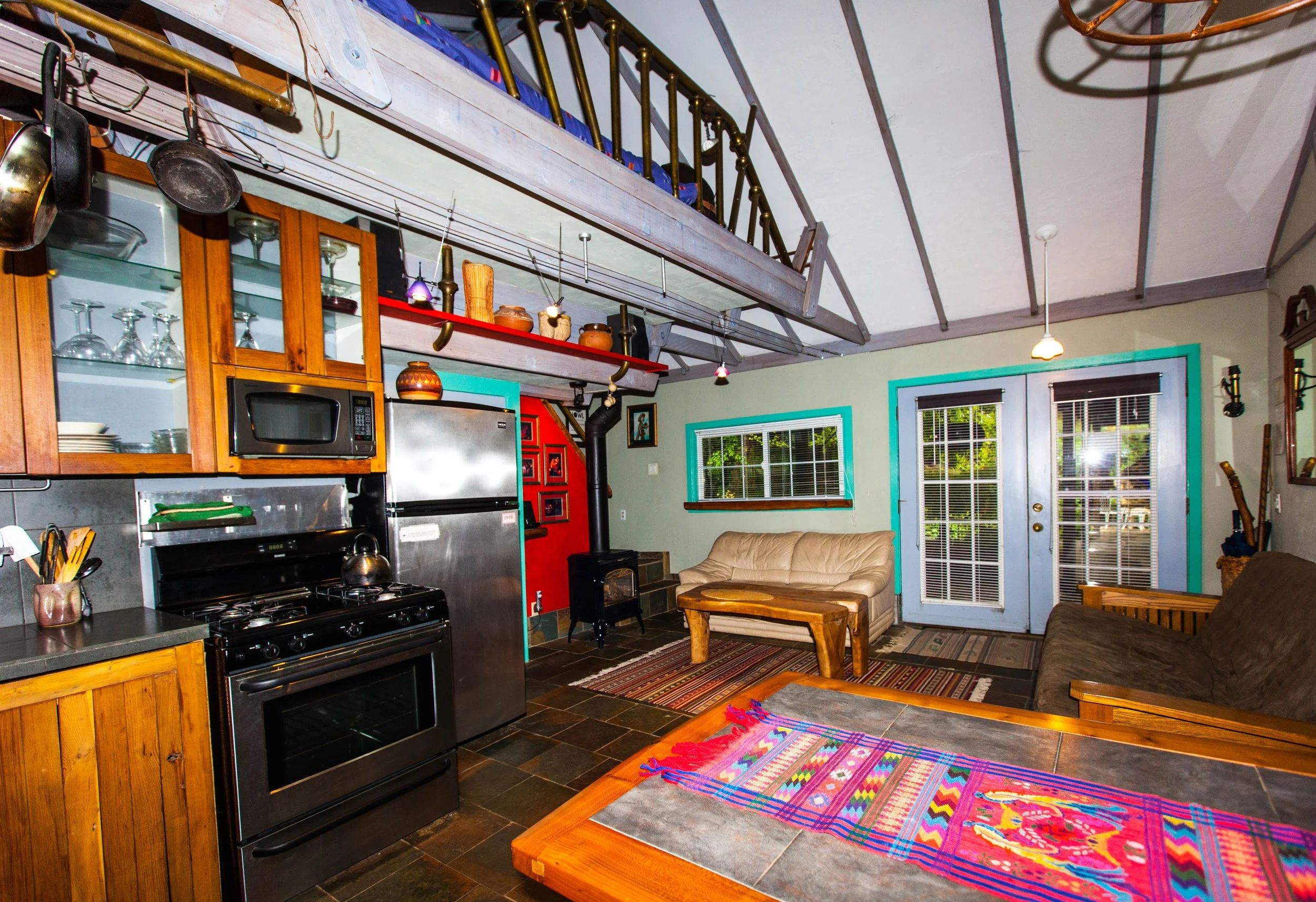 GUEST HOUSE (Old Downieville Hwy.