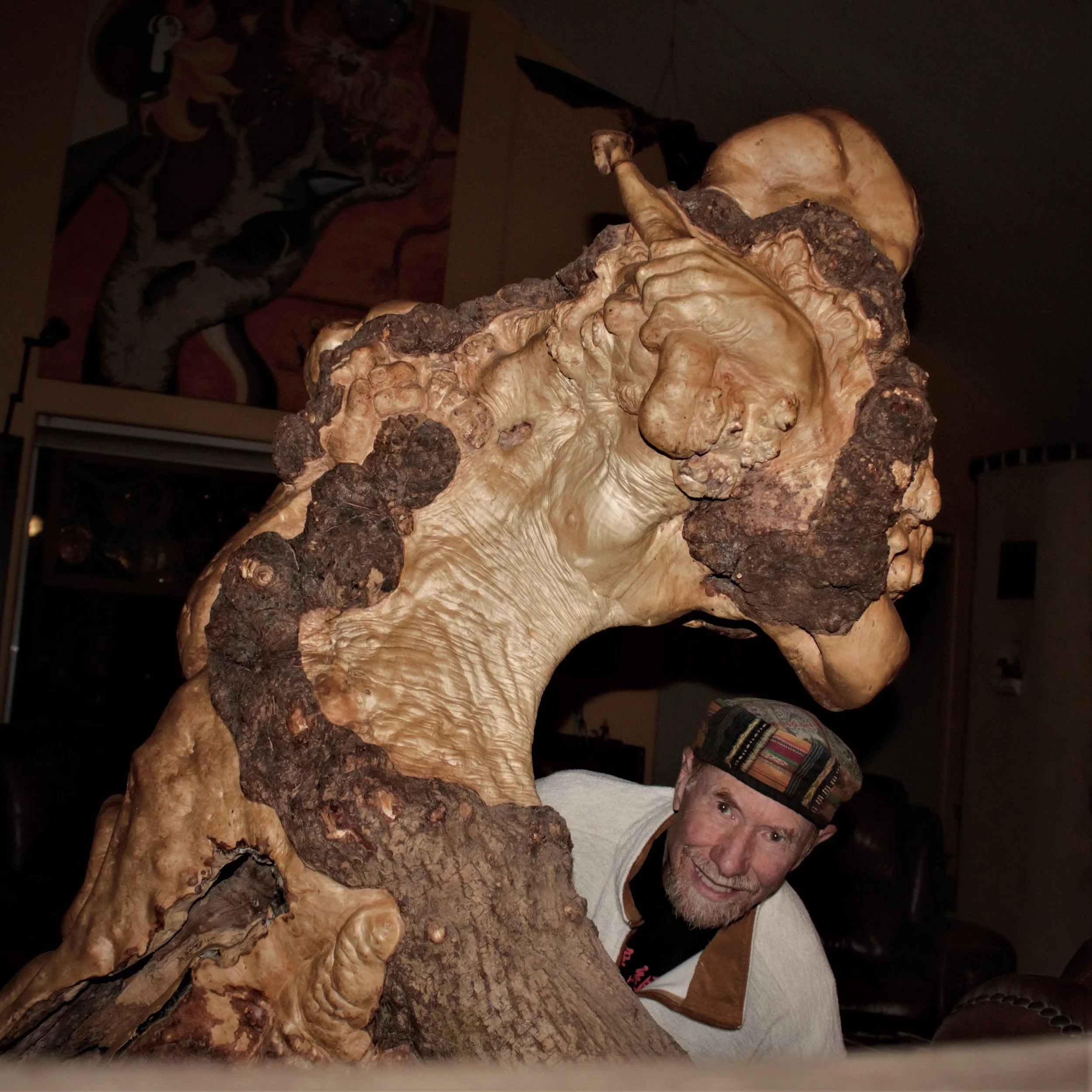 Natural wood curving mythology sculpture