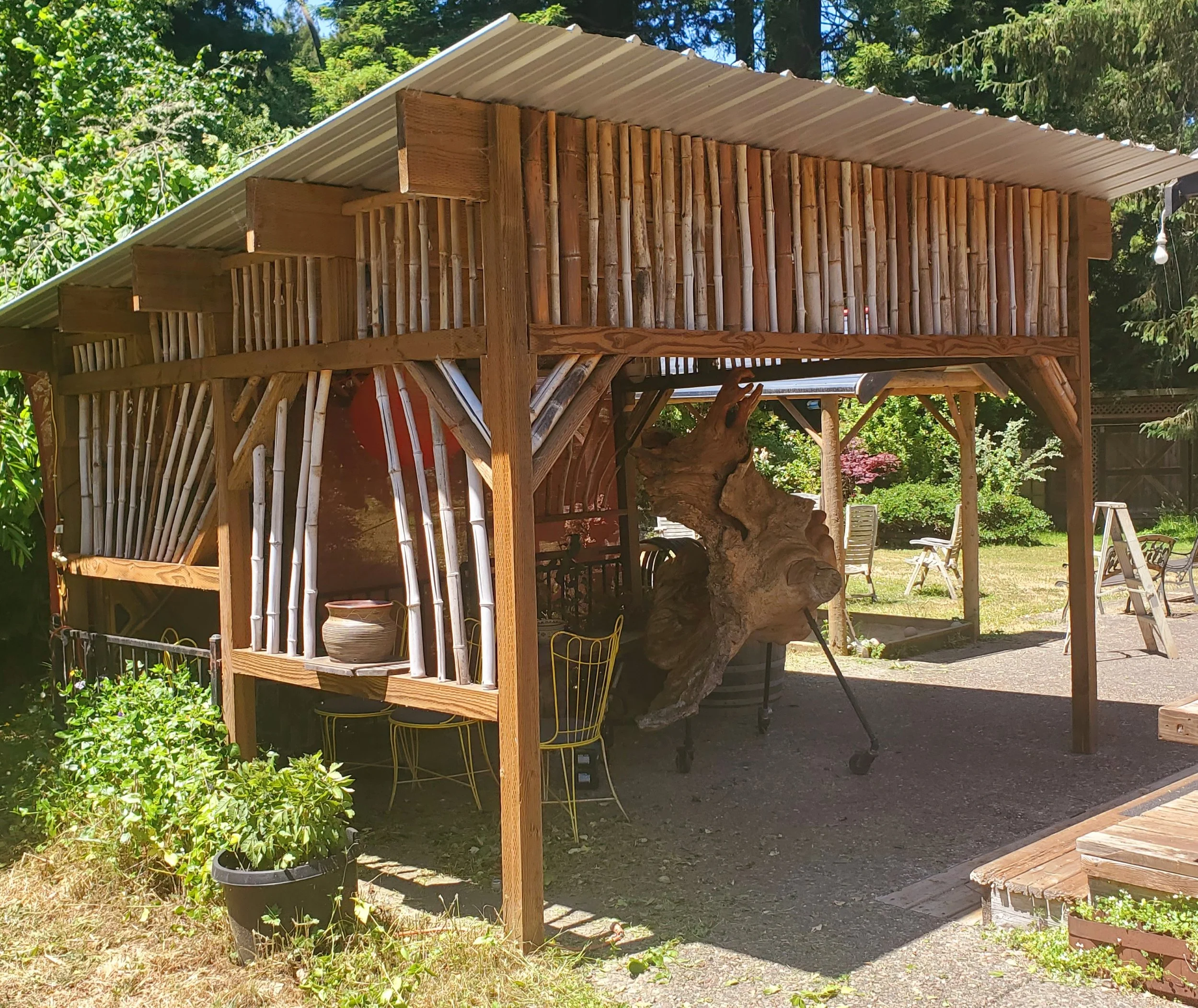 Bamboo nook