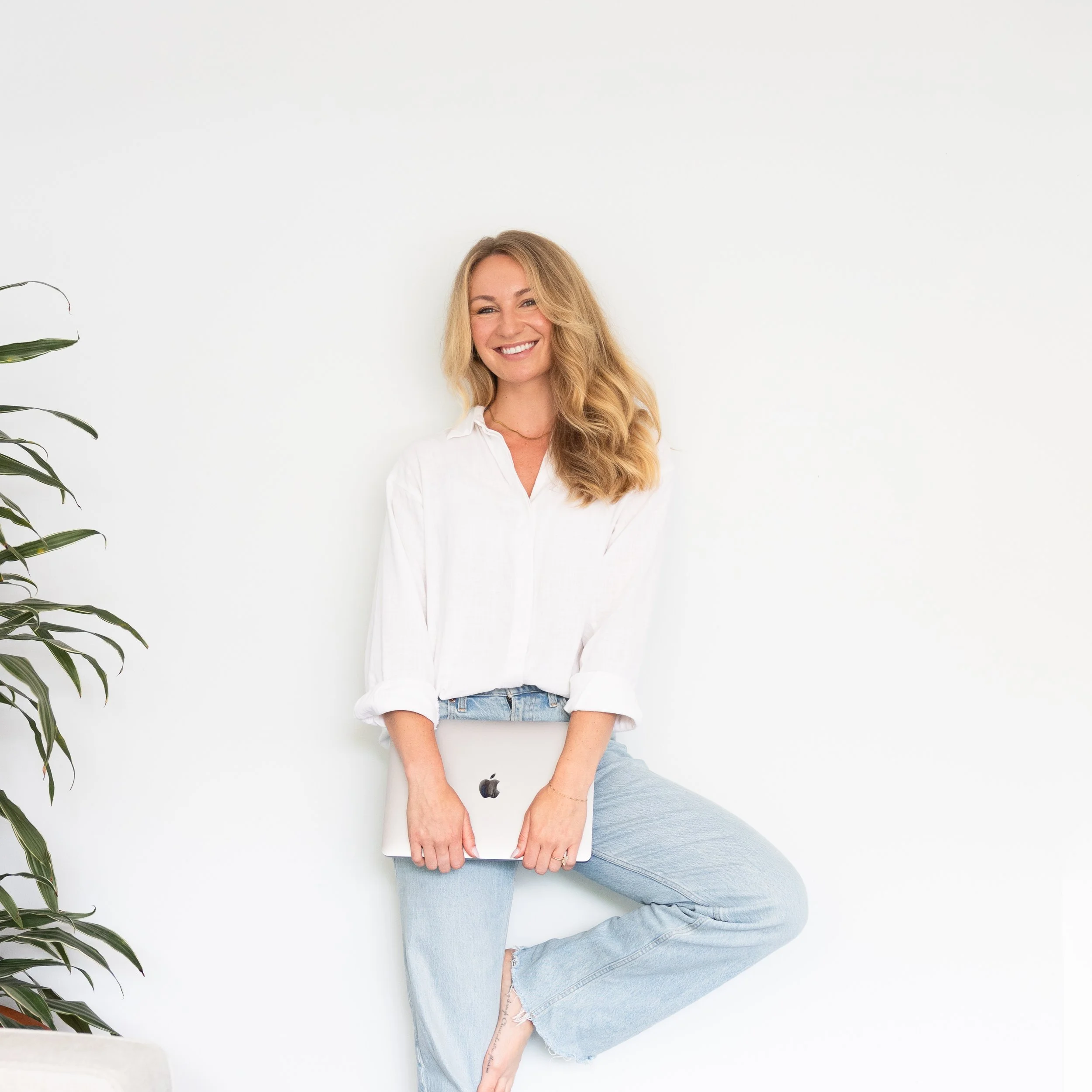 Aleah Maas, LCSW, EMDR therapist in San Diego specializing in childhood emotional neglect and complex trauma