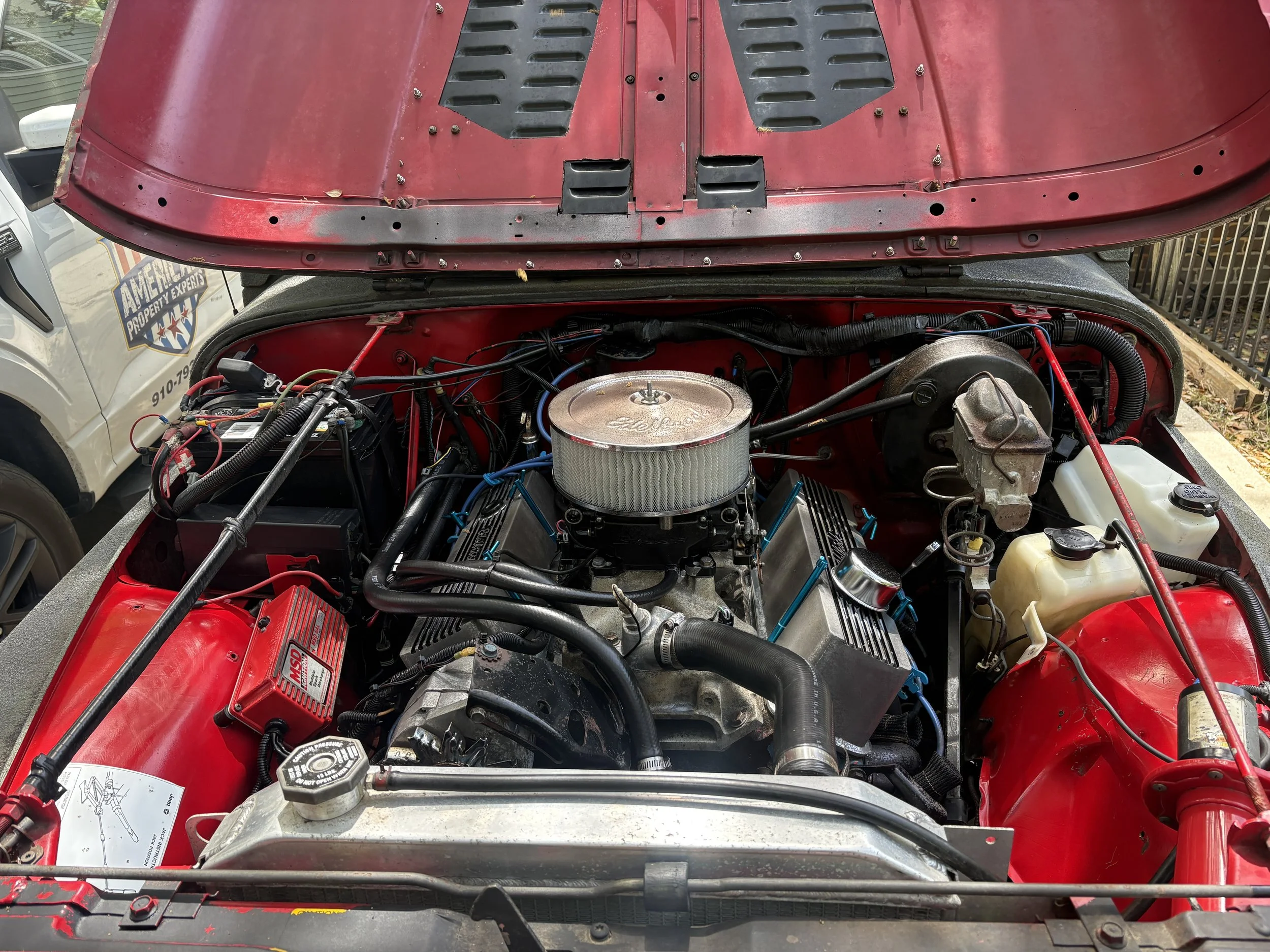 1998 Jeep Engine Bay Detail