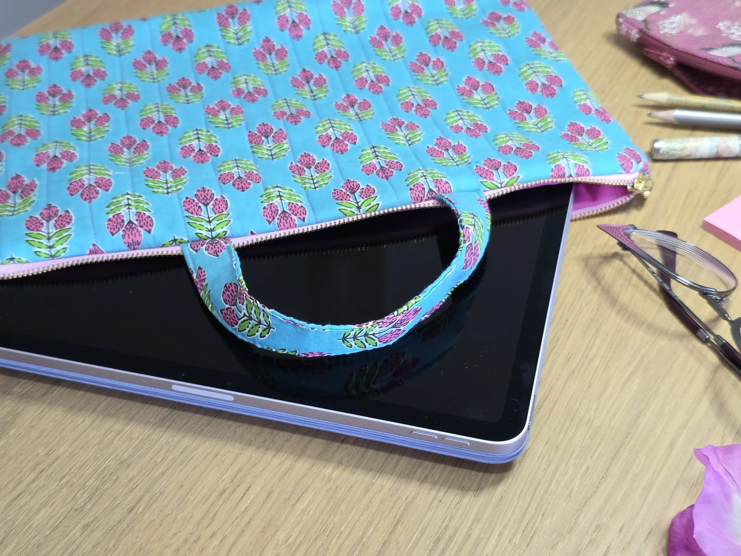 Laptop or iPad bag workshop 