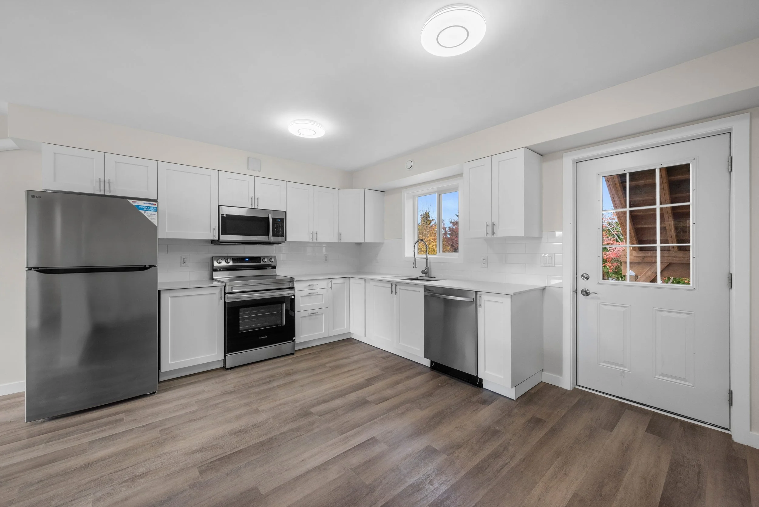 55 Wedgewood Ave-13.jpg