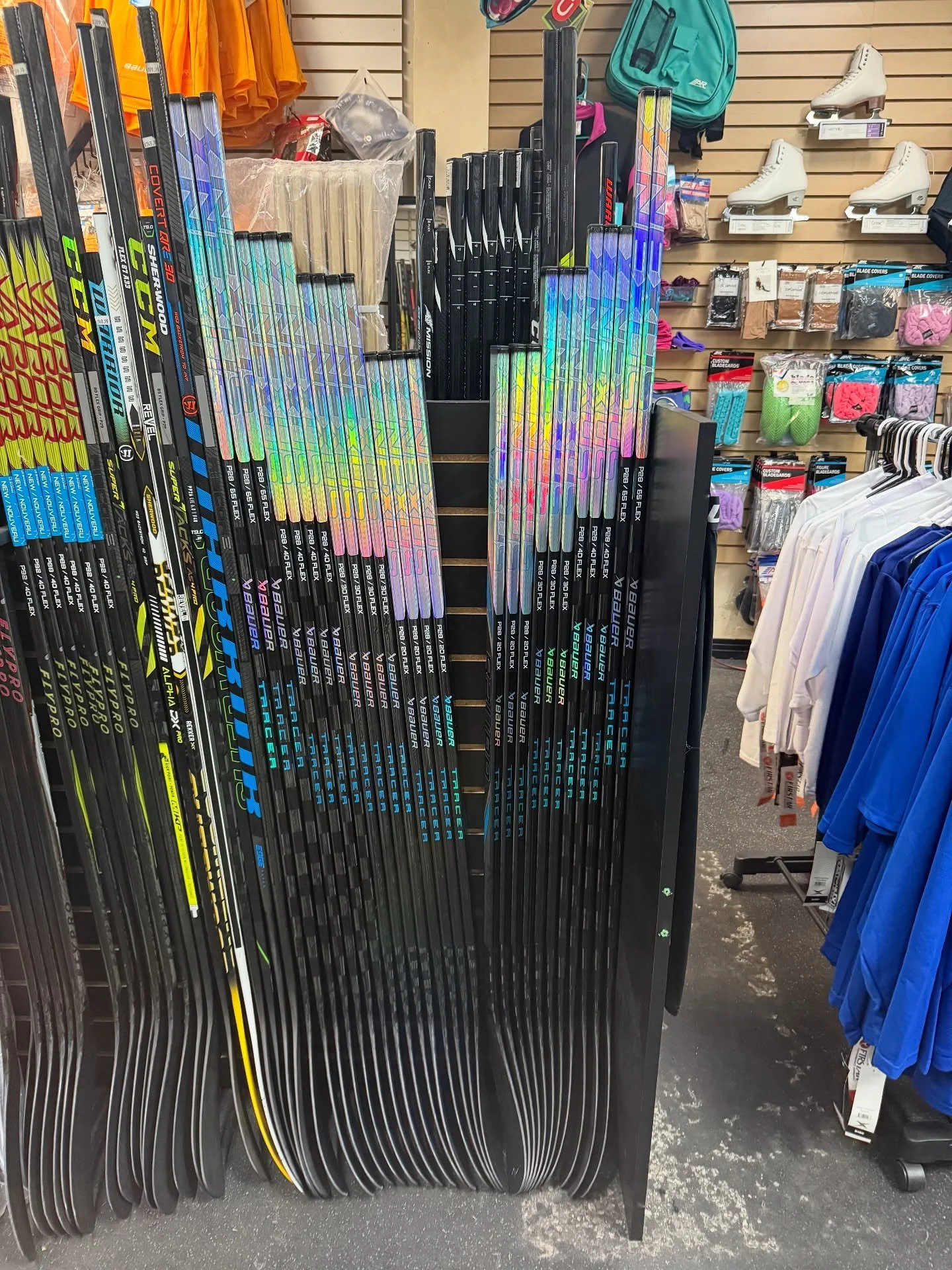 Our Pro Shop now has the new Bauer Tracer! Stop in and imrpove your game before we run out!

#proshop #bauertracer #bauer #tracer #hockeystick