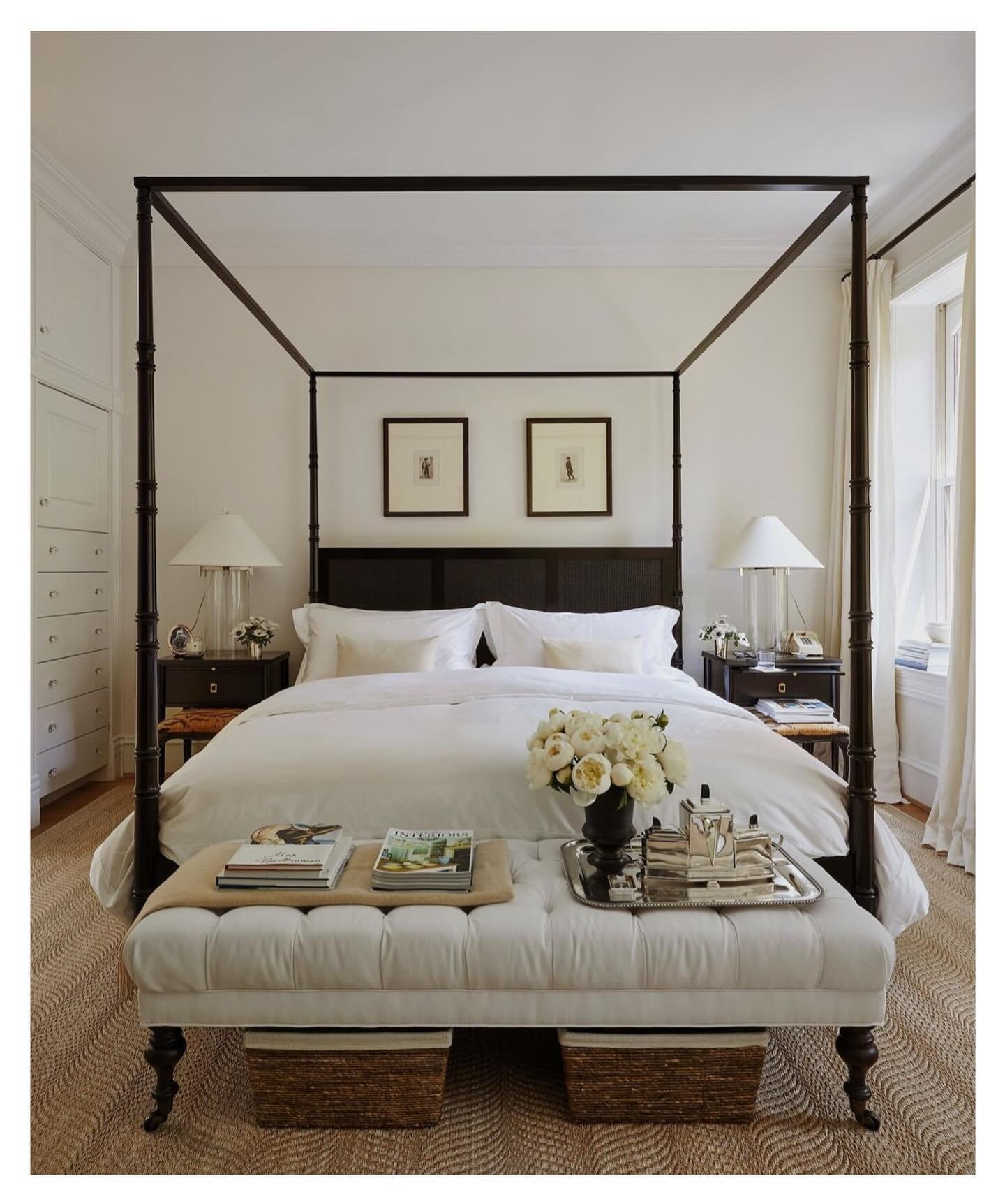 Who doesn&rsquo;t adore a hotel inspired bedroom - ladies - am I right!? @jyoungdesignhouse created this beautiful bedroom where I would personally LOVE to wake up every single day! So calm and classic it would never date or get old. Perfection!
.
.

