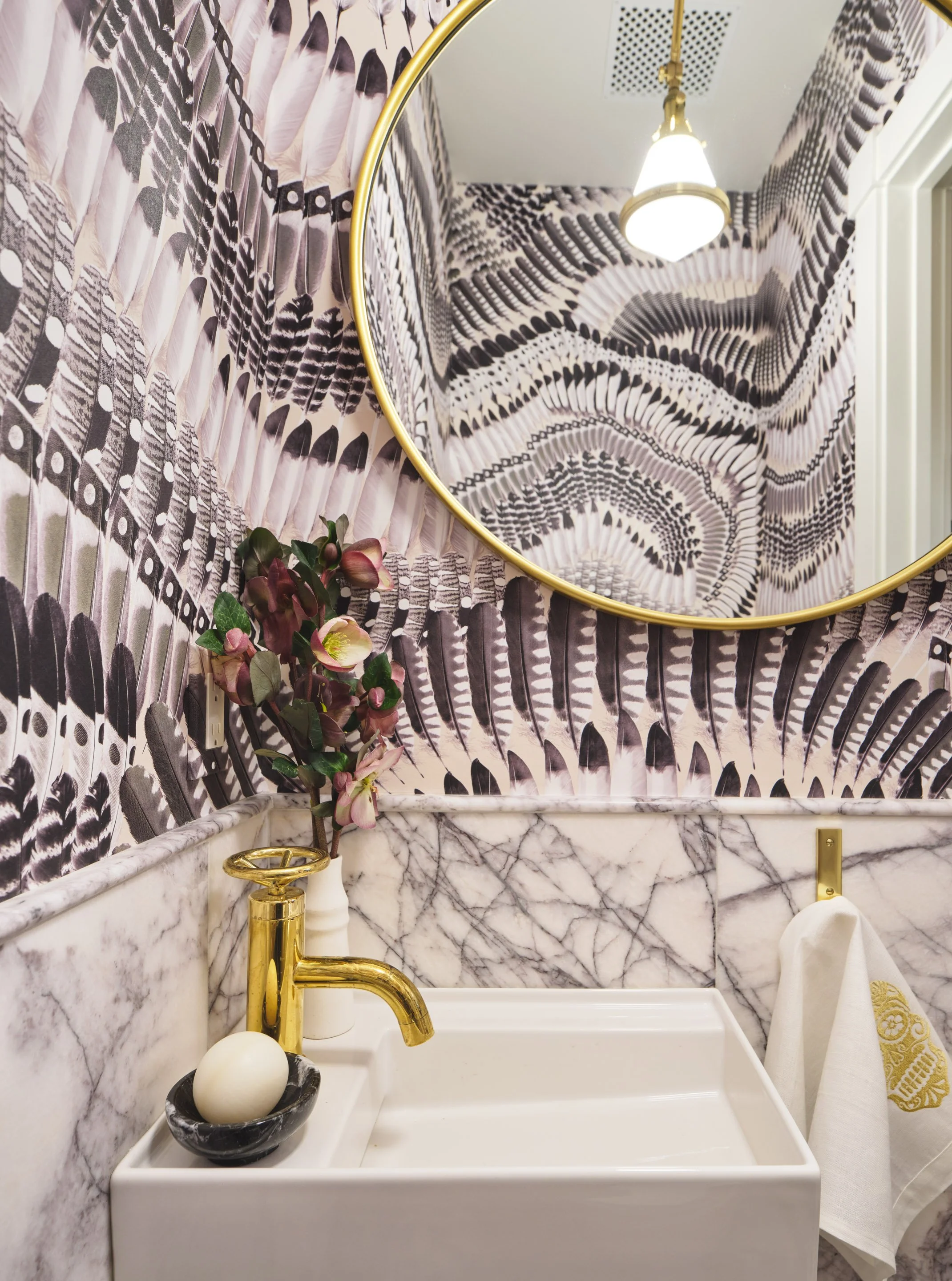 Copy of MLINDA_Powder_01.jpg