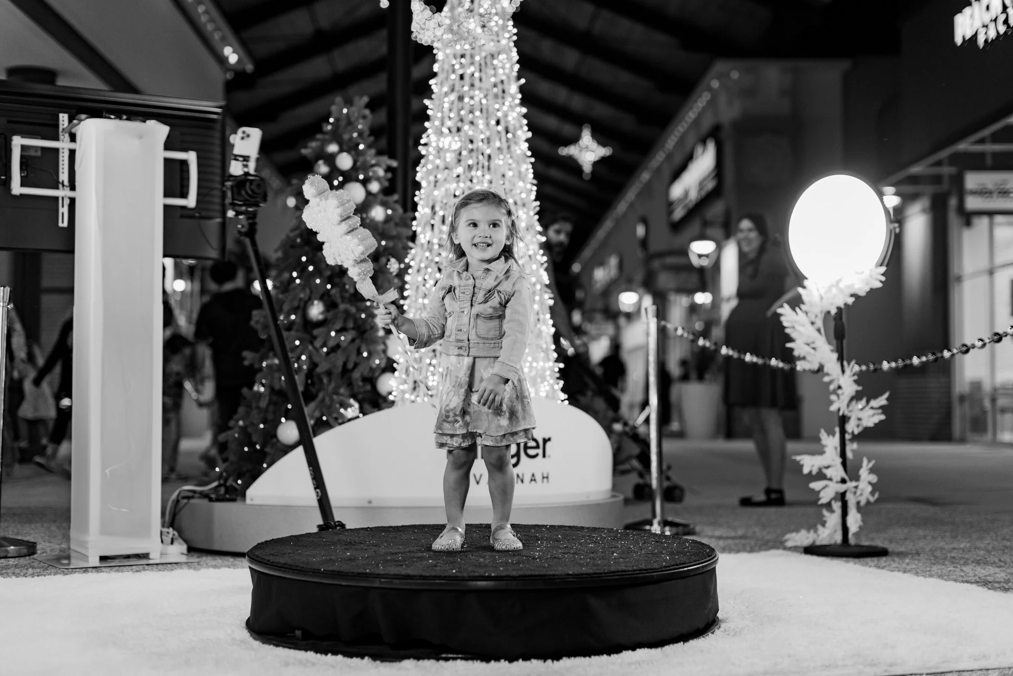 Tanger Outlet Tree Lighting 2025