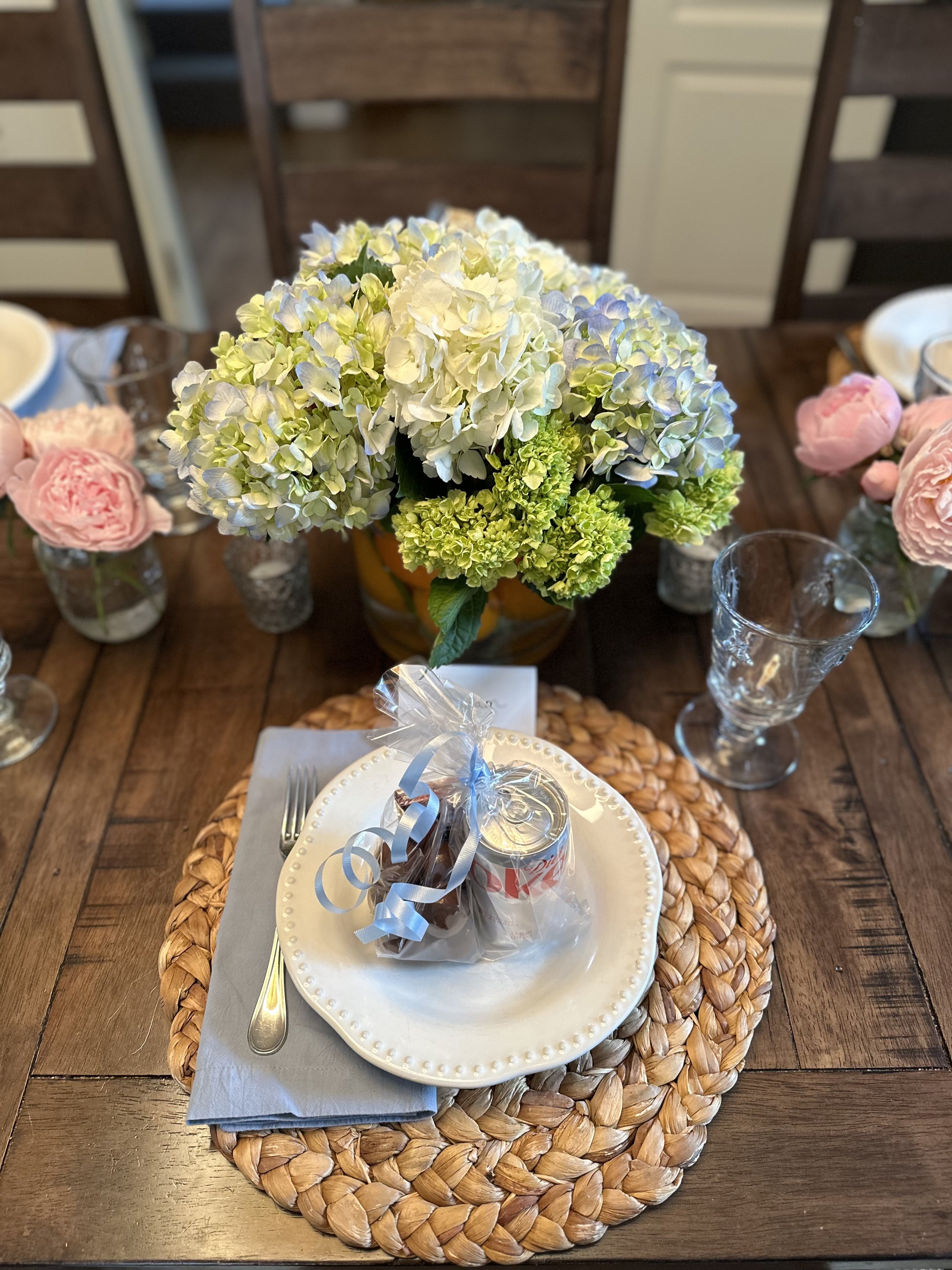 Hosting Tablescape Guide