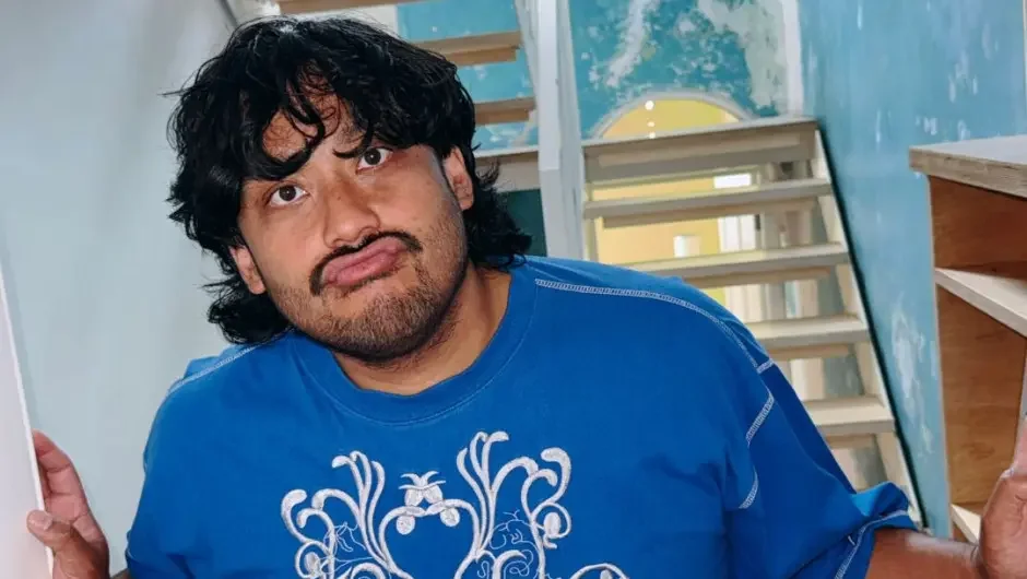 David Correos | Touching My Active Mind