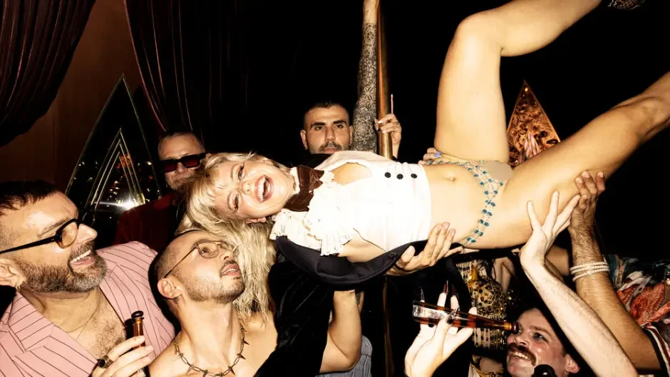 Ruby Teys | Ciao Latte