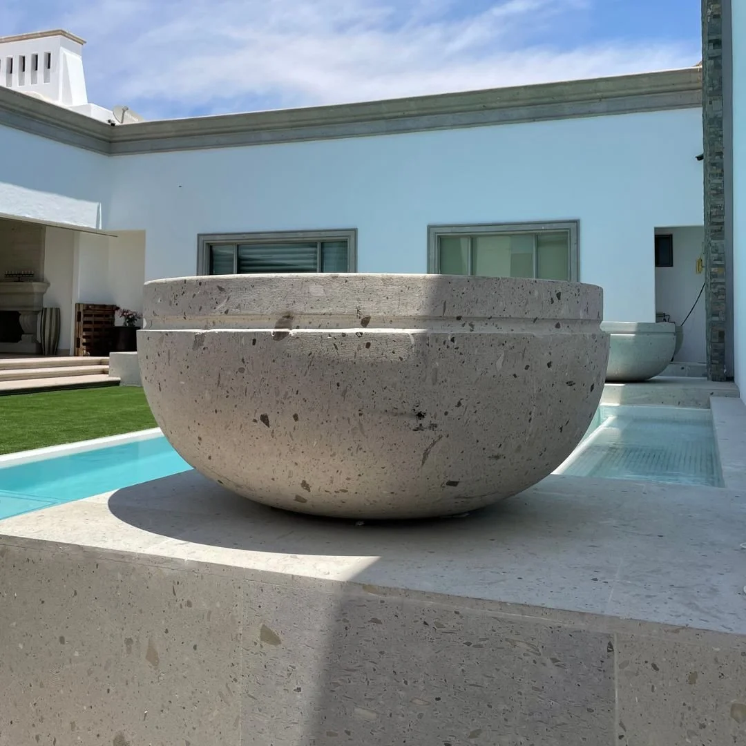 Detalle de base y macetero. 