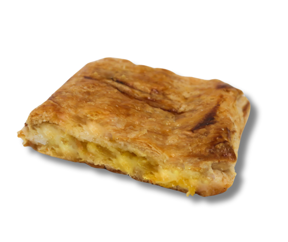 pineapple pastelito con queso