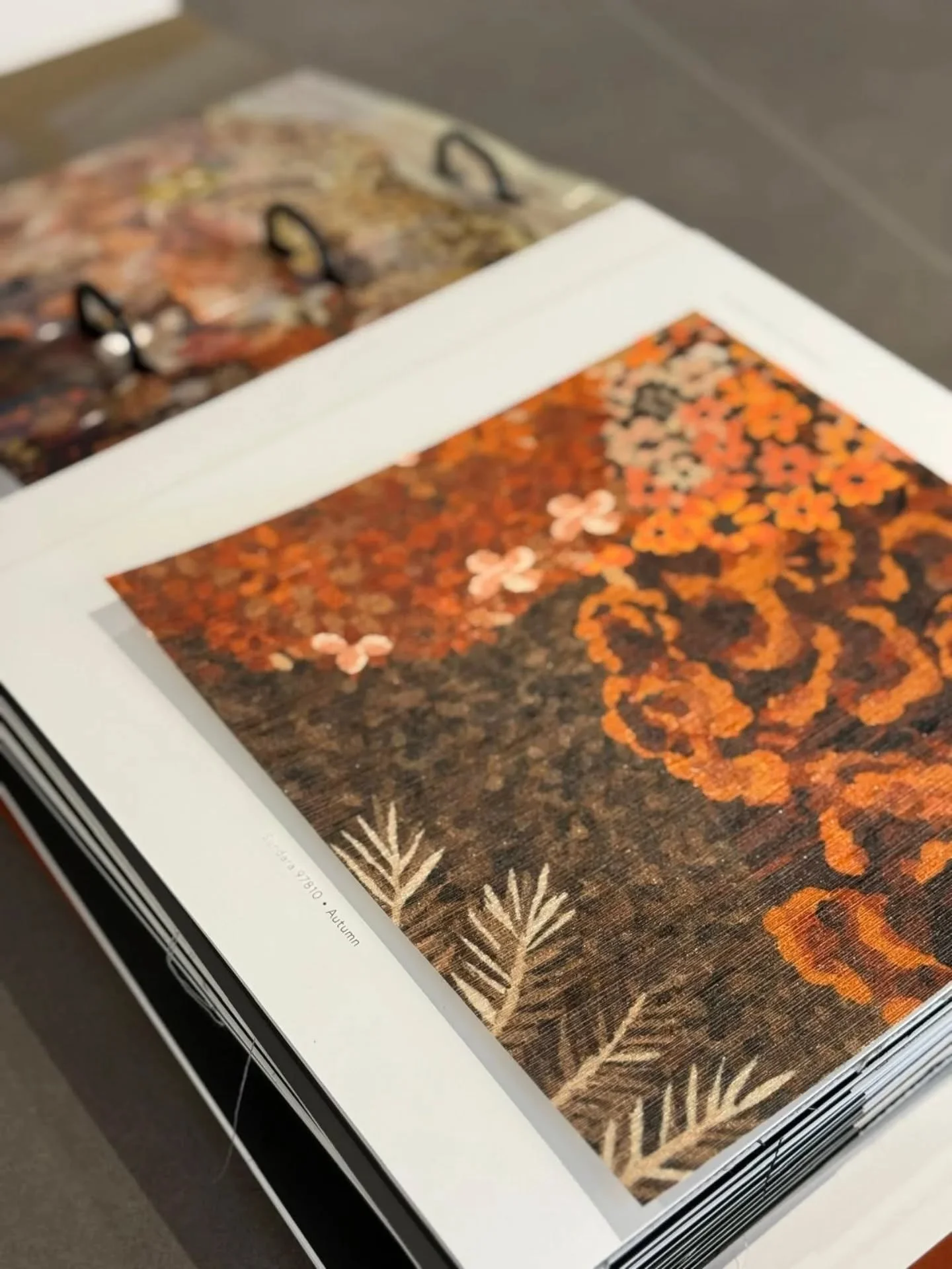 Last week, @artewalls popped in for a visit to show us their latest collections. As always, they did not disappoint!😍 here's a sneak preview...
I'm really looking forward to using some of these in upcoming projects. The standouts were the new panor