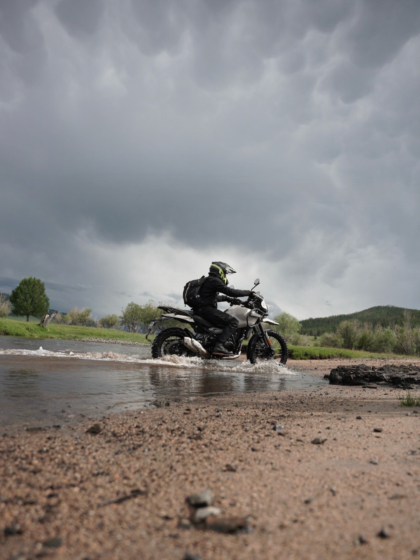 &bull; 🌊 River crossings always bring a rush of excitement and a hint of nerves.
That&rsquo;s the spirit of adventure we live for on the Mongolian Odyssey Tour &mdash; where riders conquer untamed rivers, endless steppes, and wild landscapes on Roya