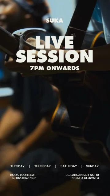 Sunsets, cocktails, and live music nights 🎶✨
Join our Live Session at Suka Uluwatu from 7PM onwards.