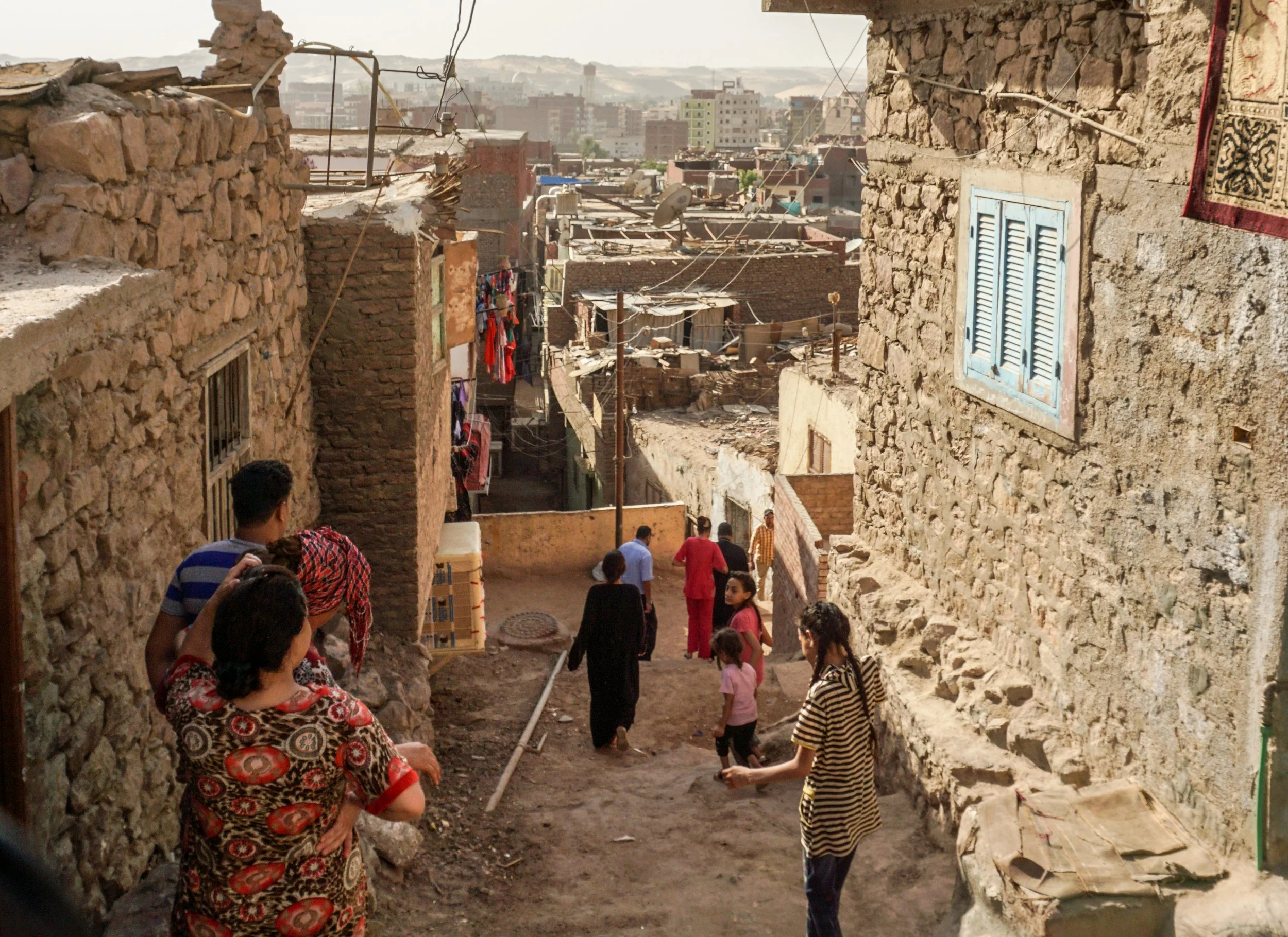 In-the-poor-area-slums-of-Aswan-Bishop-Emmanuel-Bishay-visiting-and-blessing-homes-families-Egypt-27-03-18-NKS-20_edited.jpg