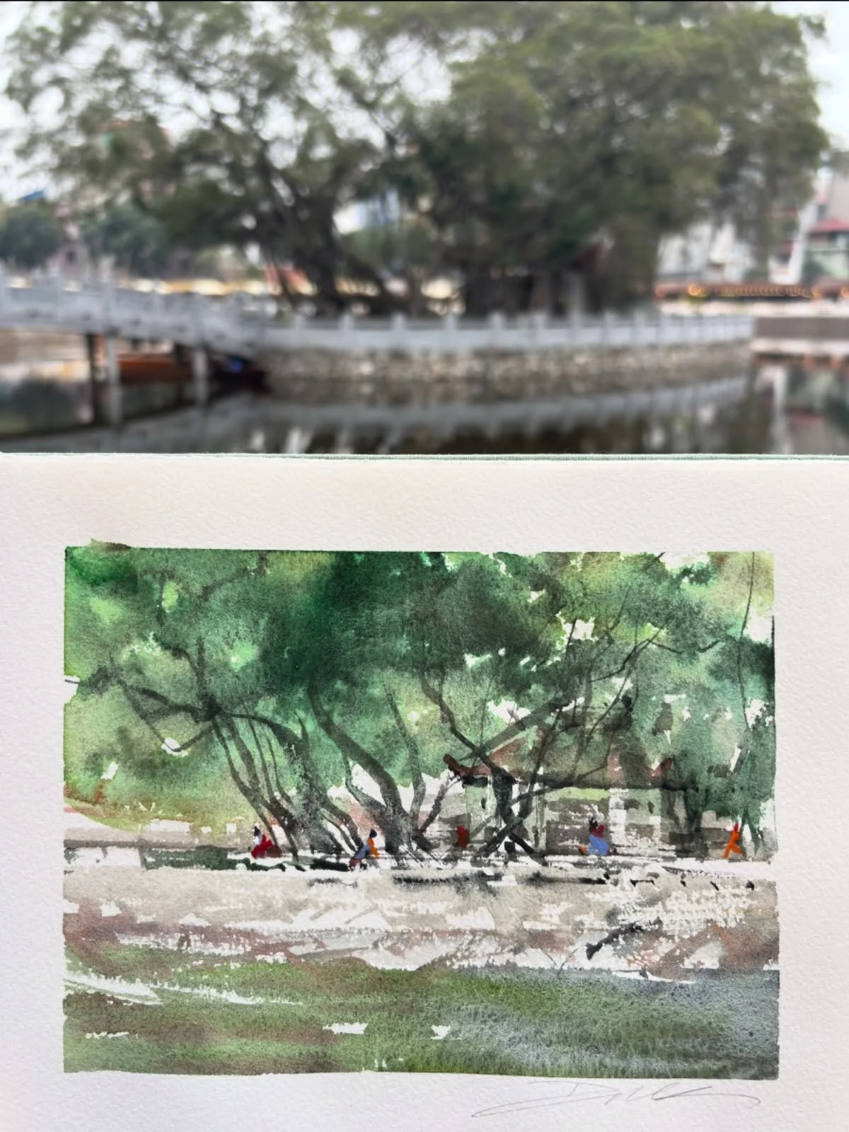 First sketch of the year. No rush, no plans. Just water, pigment, and a quiet moment to ease into time. 🎨

#firstsketch #slowpainting #quietmoments