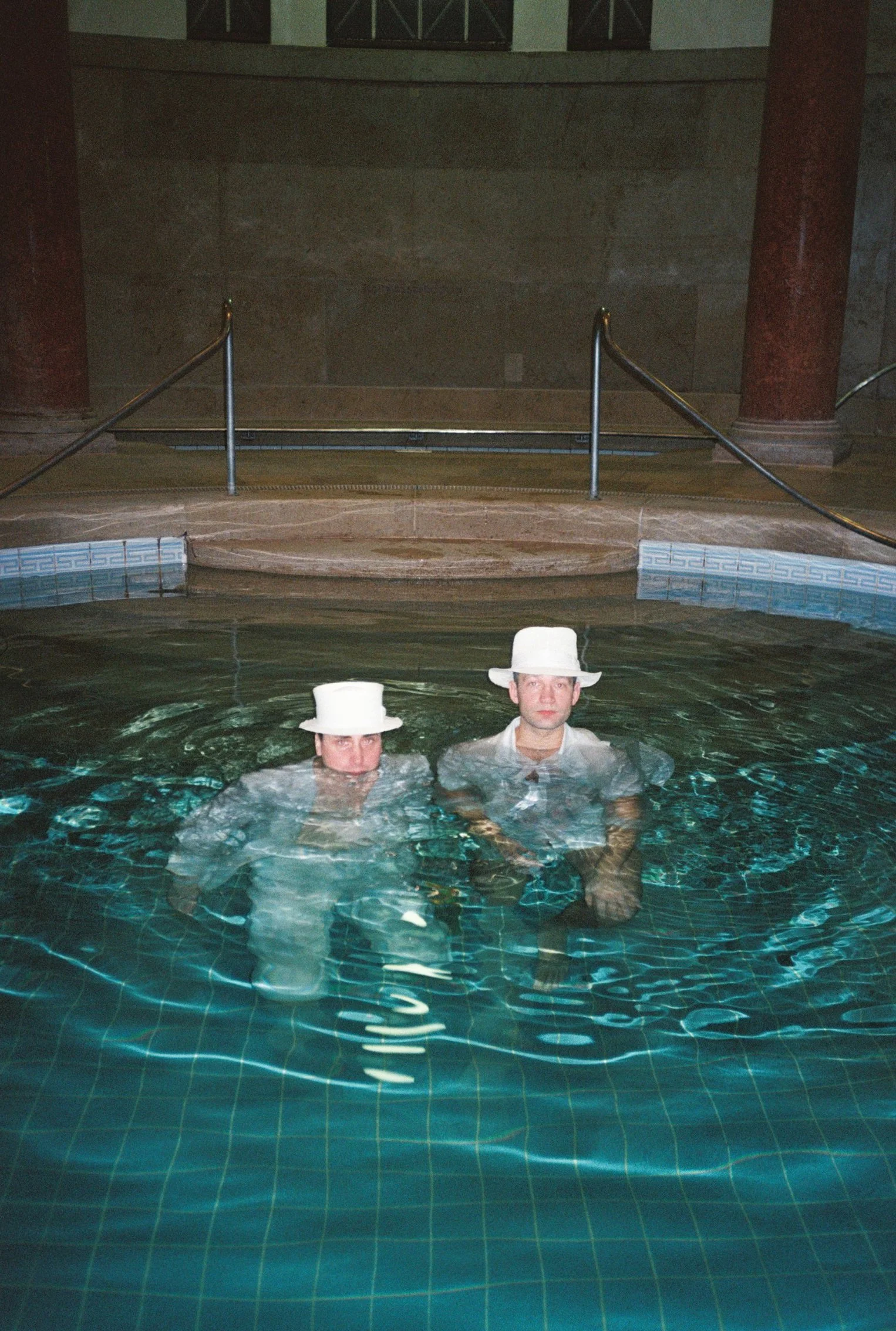 2601_DasweißeDorf_analog_MonaShatry.jpg