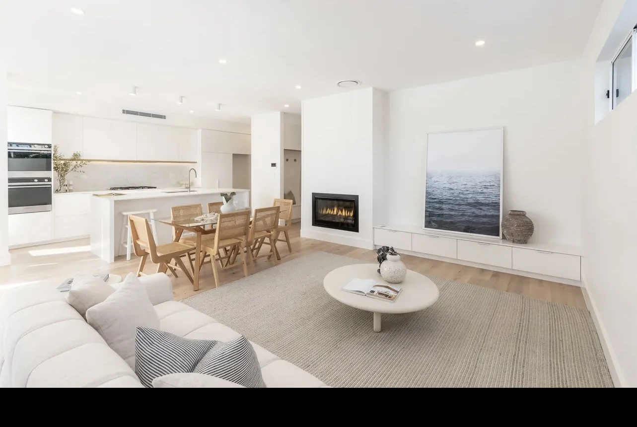 Woolooware 2 Simon Bou Sanayeh.jpg