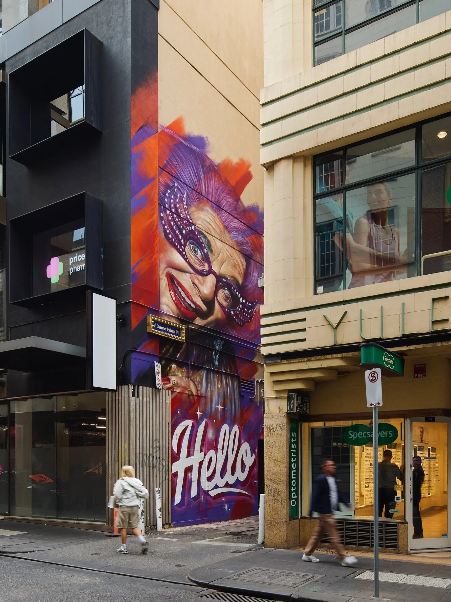 Dame Edna on Dame Edna Lane.
@adnate tribute to a true Australian icon. Part of the 20 + mural collection we curated for Kingpin Melbourne, featuring four Australian artists and three internationals.
Pure Melbourne energy. And much more to come. 

@k
