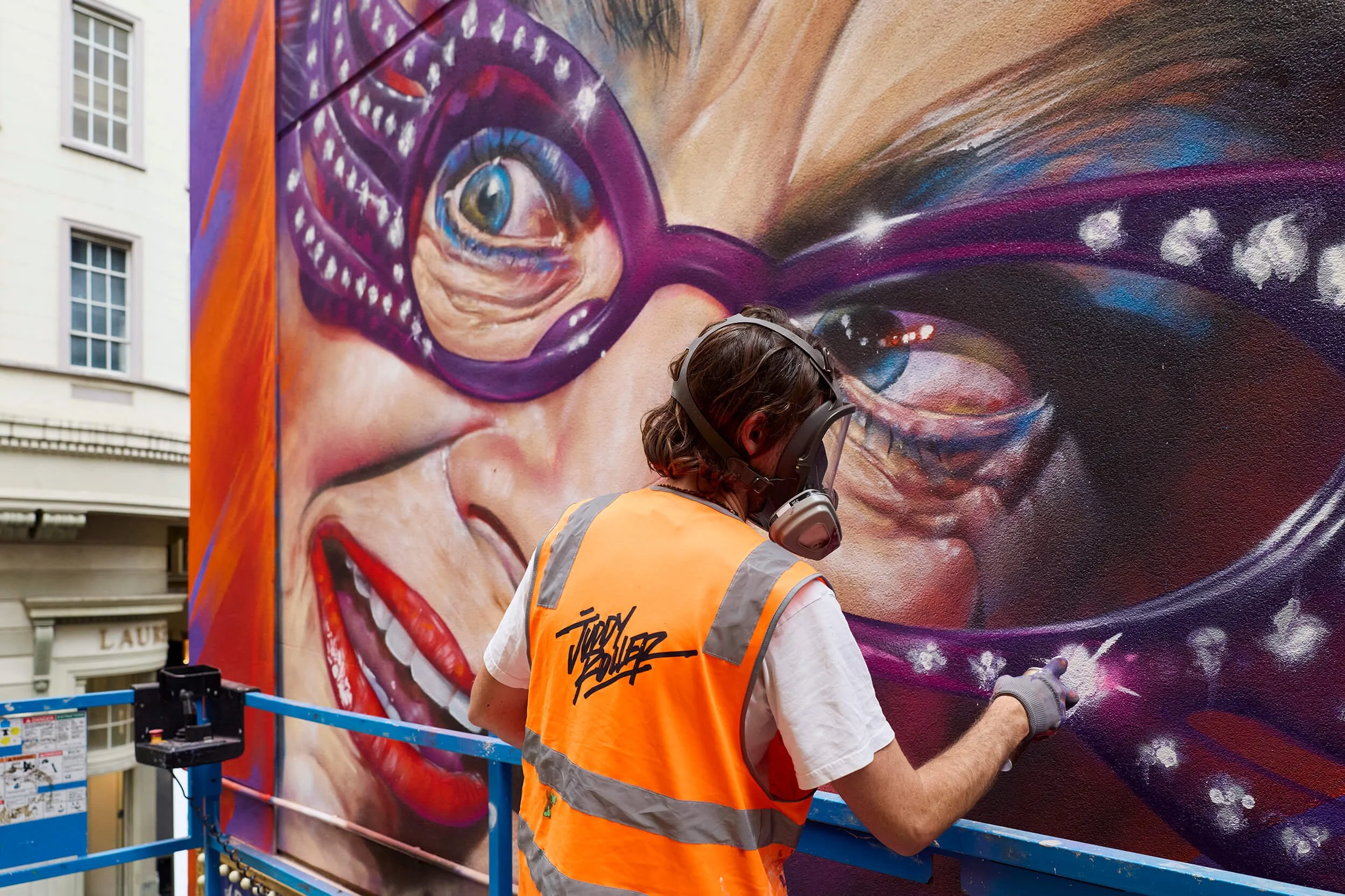 KINGPIN - DAME EDNA - ADNATE 0083.jpg