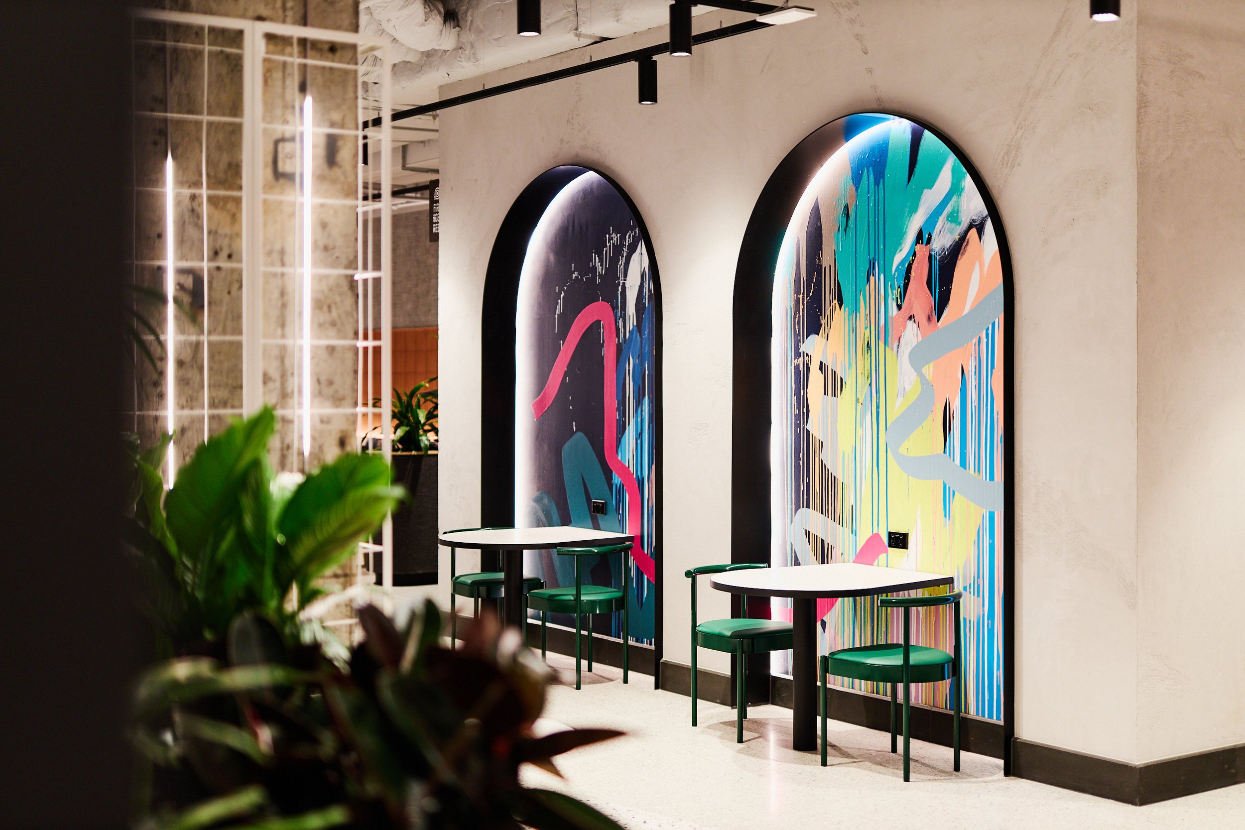 An image of a mural by Emma Coulter for Metro Rail