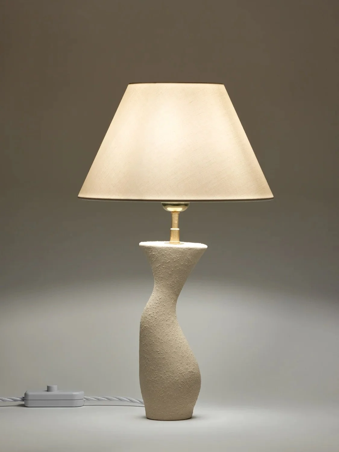 Pauline Hagan_Flow_lamp_4.jpeg