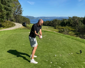 Gled dykk til golf for seniorar!
