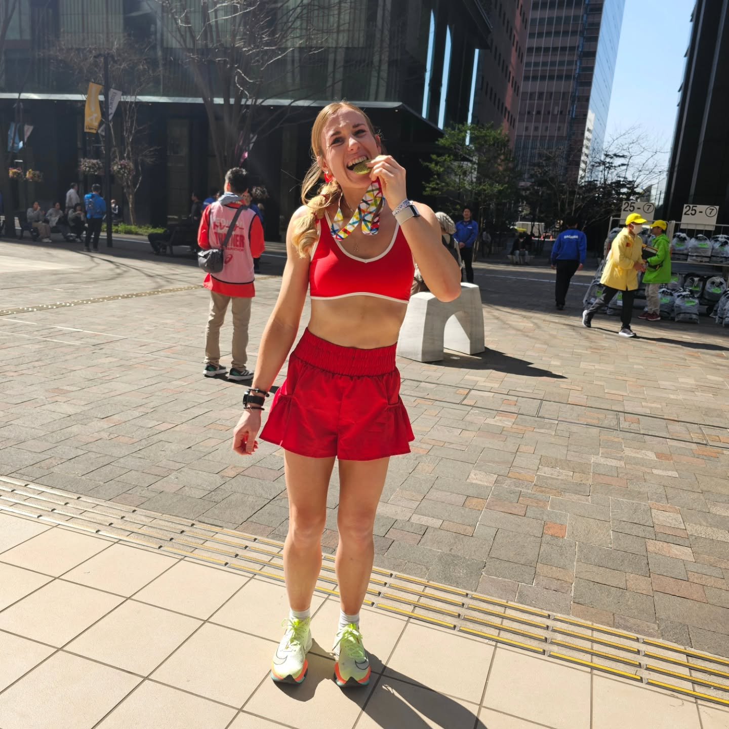 Tokyo Marathon 🇯🇵✨️

Tokyo, you were the most incredible race! Hot and humid conditions but the most amazing support and course, still in disbelief I actually got to run this! 

Over the moon with my new PB - 3:16:09 - a 13 minute PB! 

Race recap 