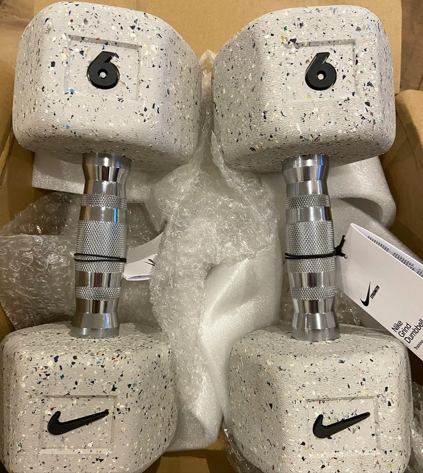 Delivery Day 👏🏼 We can&rsquo;t wait to start putting the equipment into the studio, hopefully not too long to go now. We&rsquo;ve got lots of exciting things coming so stay tuned! 😁 These @nikestrength dumbbells are amazing!!! 

#stalbans #gym #pe