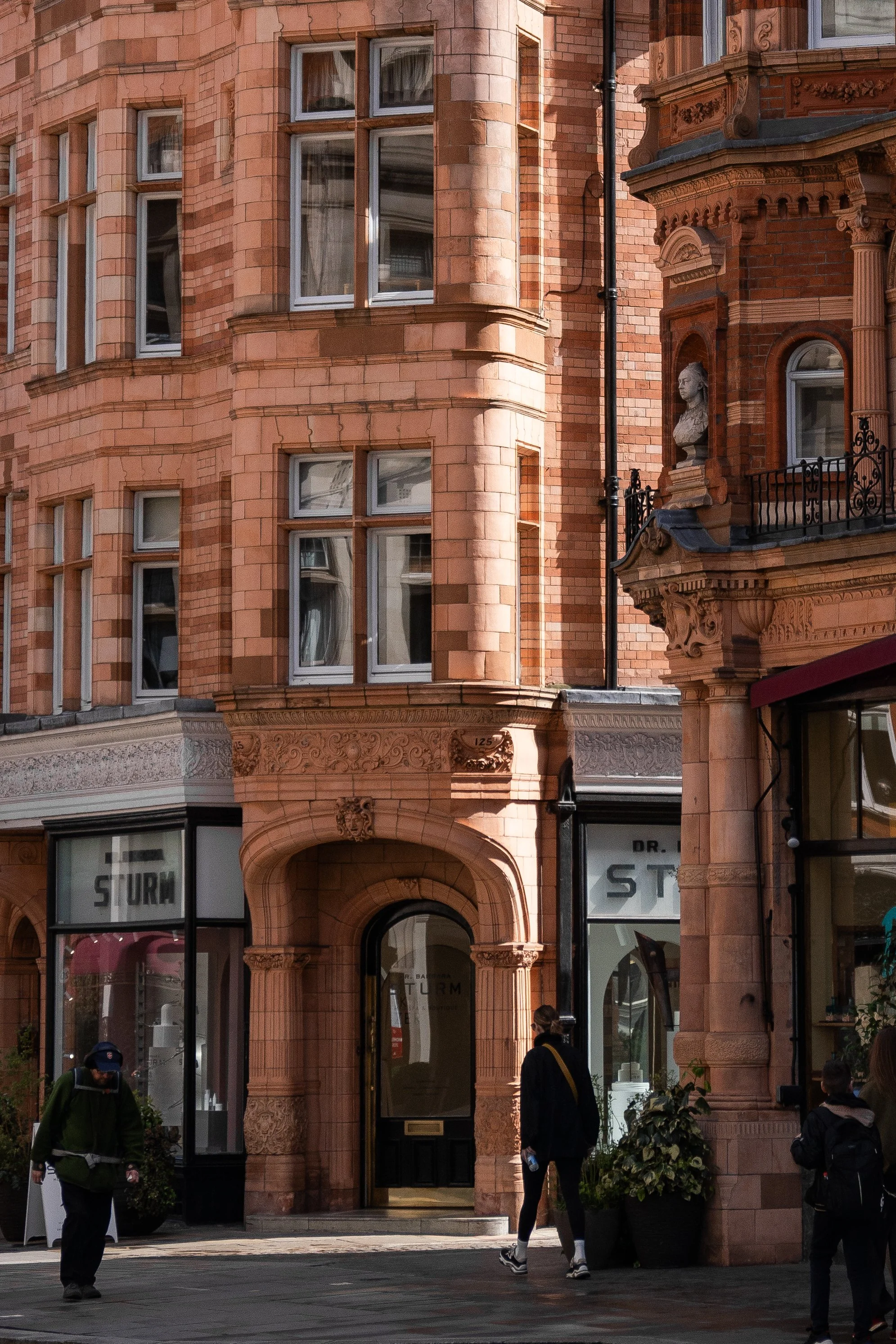 LDN-1204-26-3.jpg