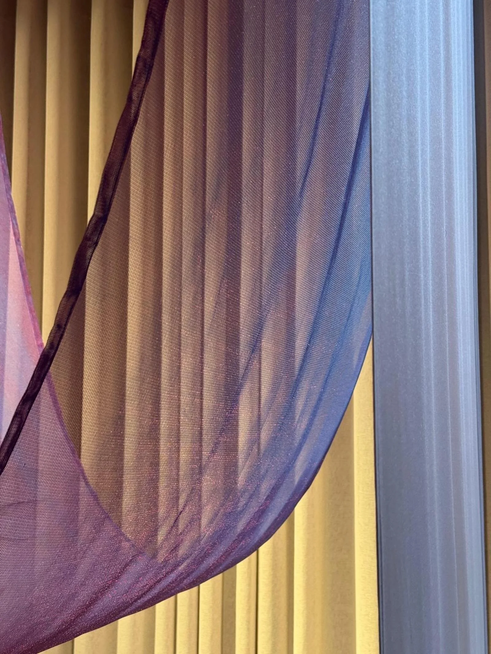Our installation for @carlhansenandson beautifully captured by Jake Curtis. The close-up of the dropped canopy shows the iridescent textile quality of Zulu 672 designed by @giulioridolfo for @kvadrattextiles . It&rsquo;s woven with two different colo
