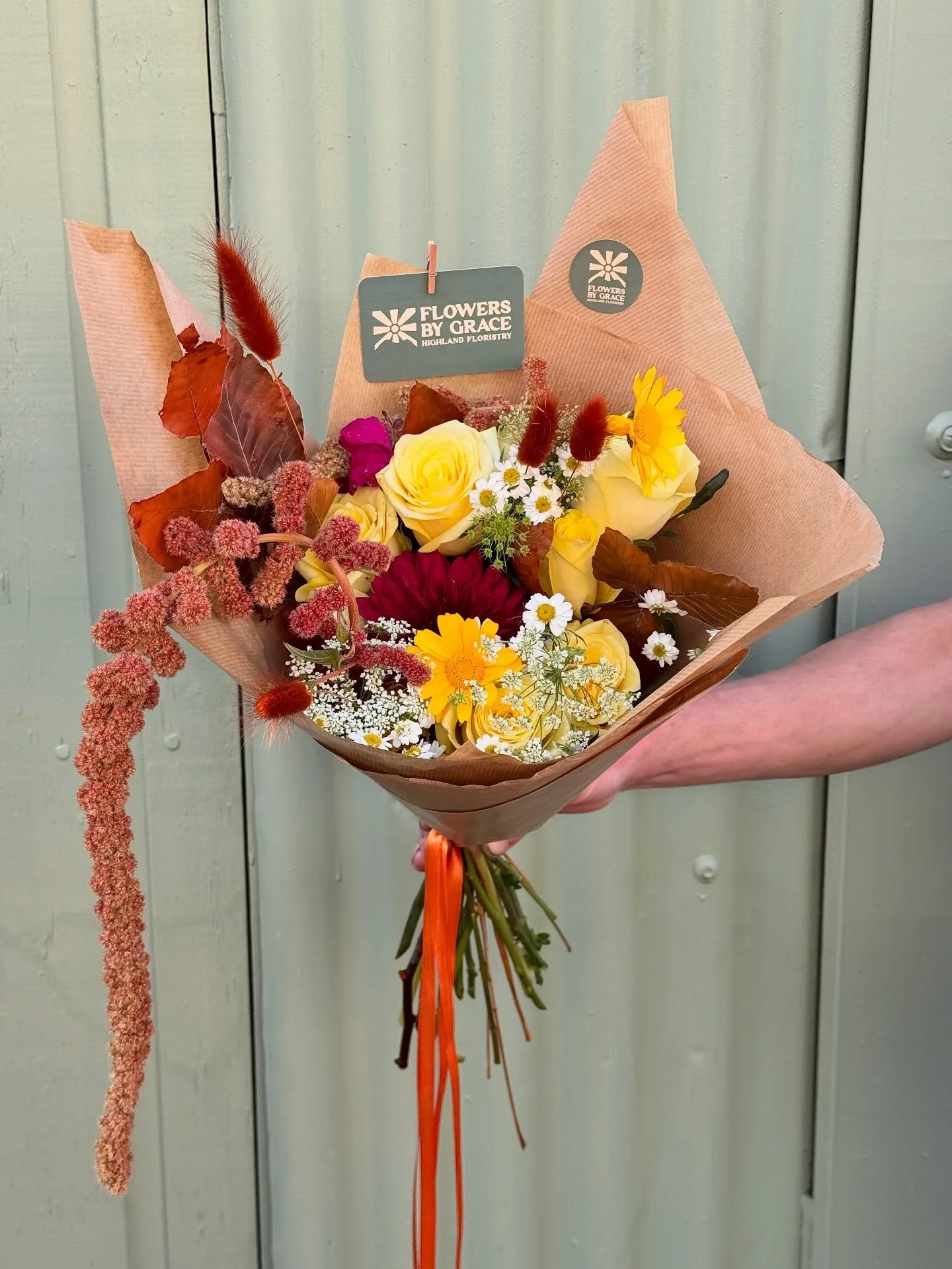 some of this weeks orders 🍁🧶🌾

bouquets, corporate arrangements and a memorial wreath - thank you to everyone who has ordered 🧡

october is shaping up to be a busy month with weddings, an autumn wreath-making workshop, and a market!

it&rsquo;s a
