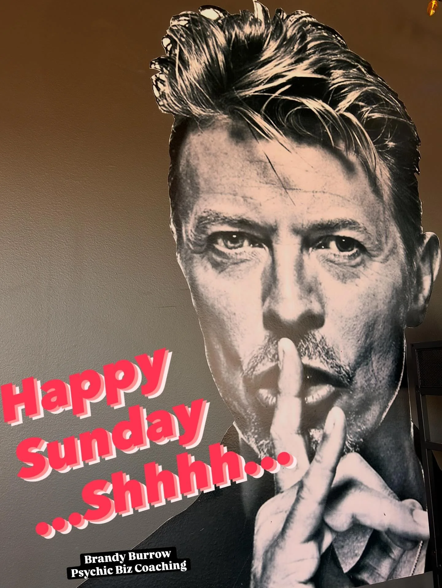 Happy Sunday 💫
Take a cue from Bowie &mdash; shhh &hellip; your intuition&rsquo;s talking. 🤍