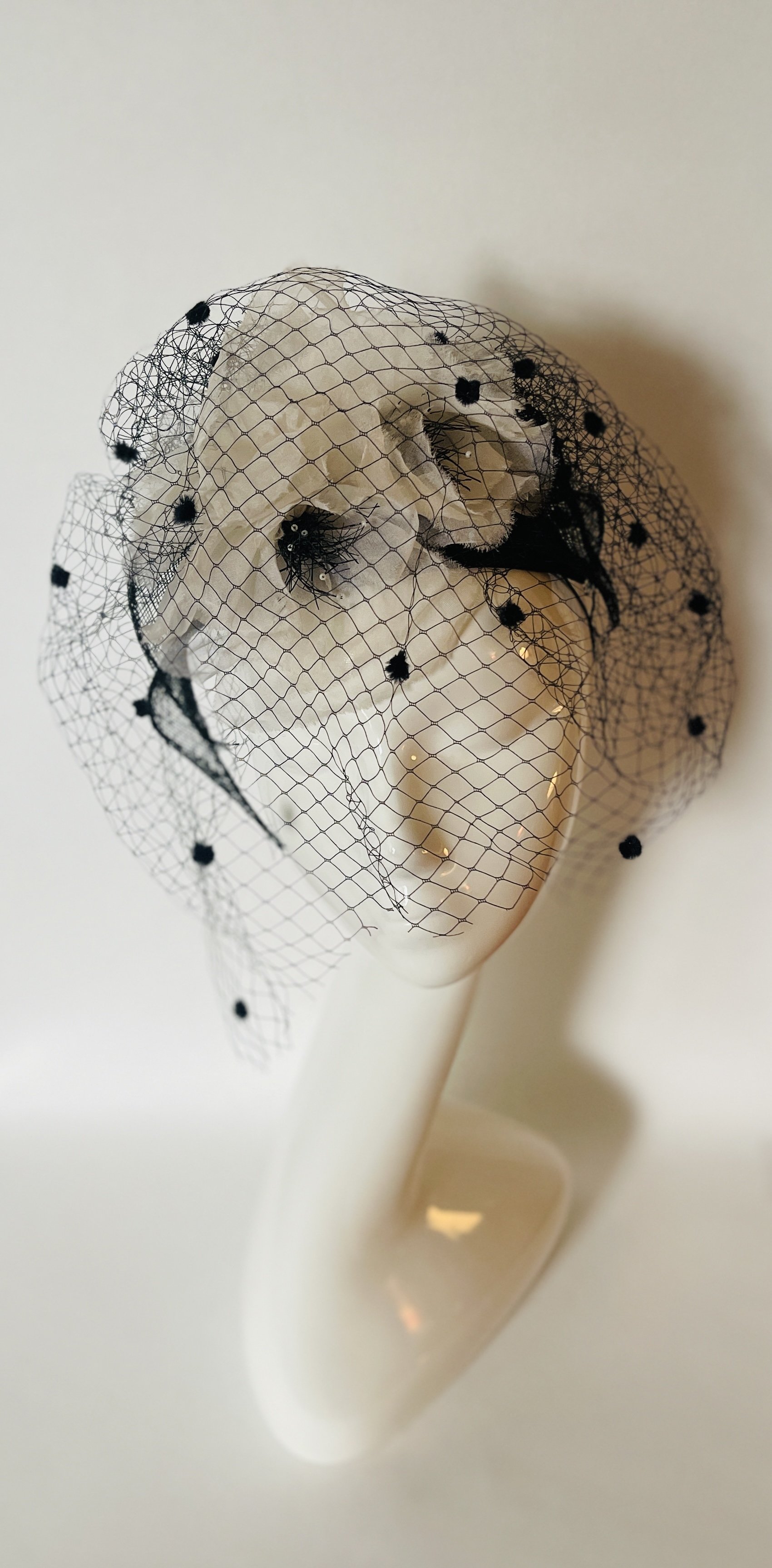 Sisal Voilette.