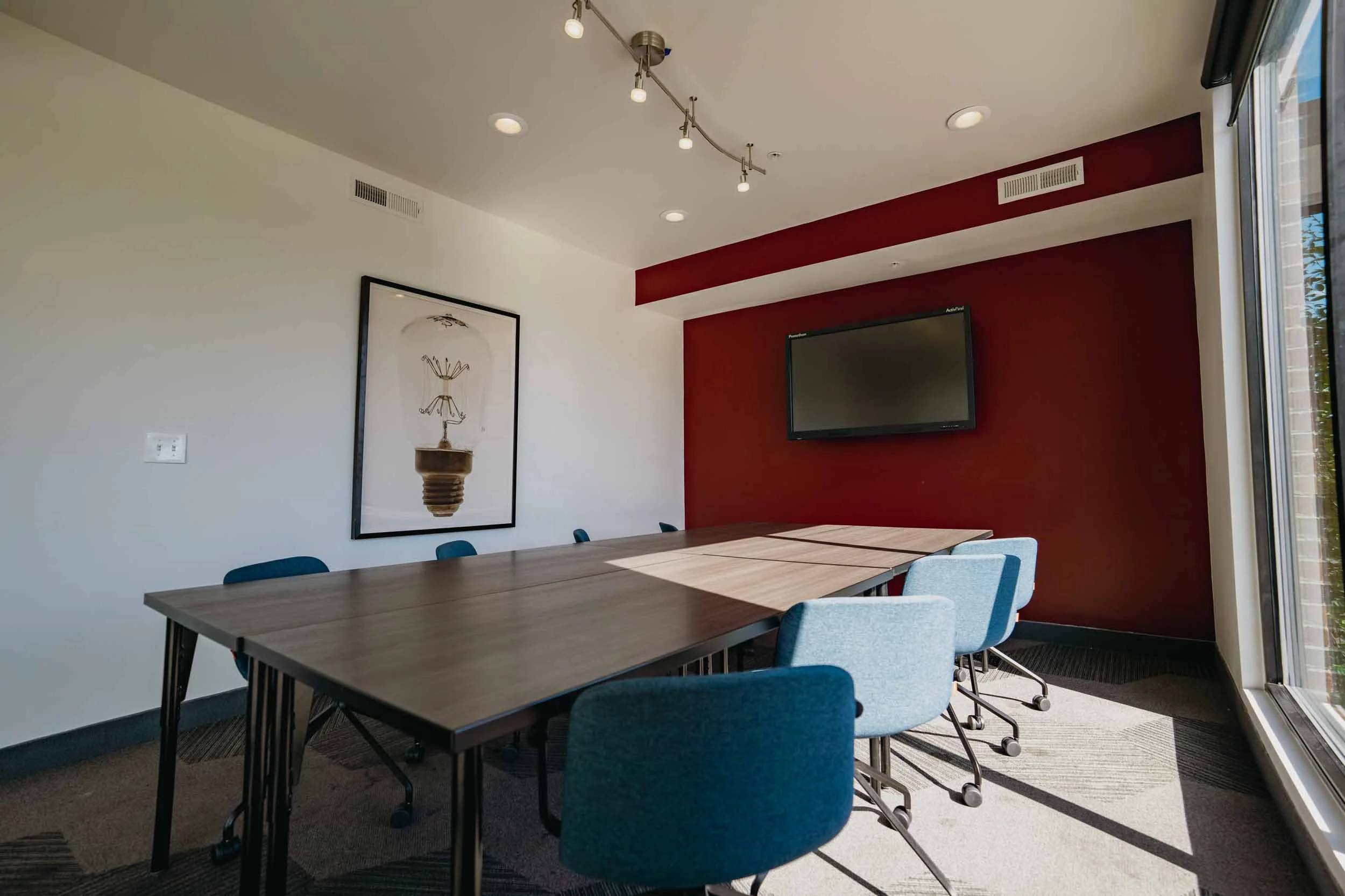 The Griff | Off-Campus Apartments in Columbus, OH near OSU | Study Room