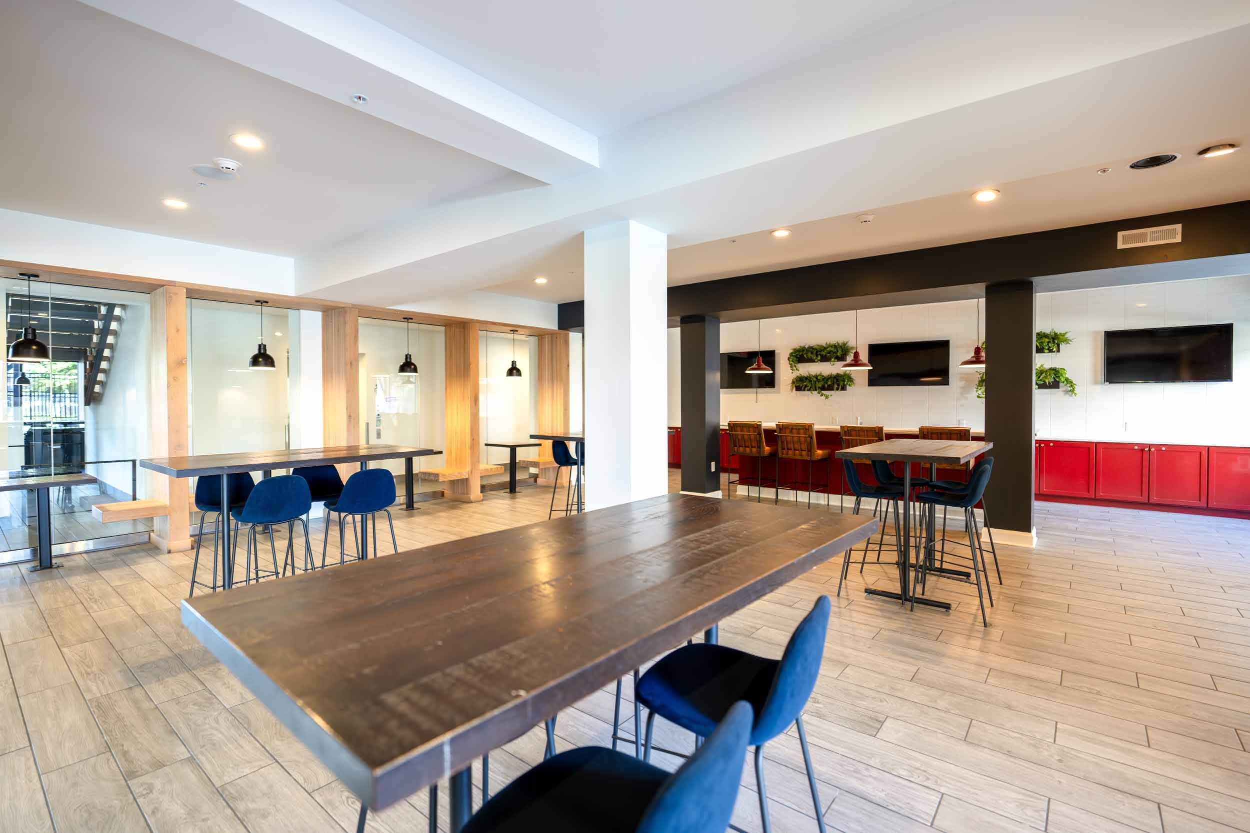 The Griff | Off-Campus Apartments in Columbus, OH near OSU | Resident Lounge