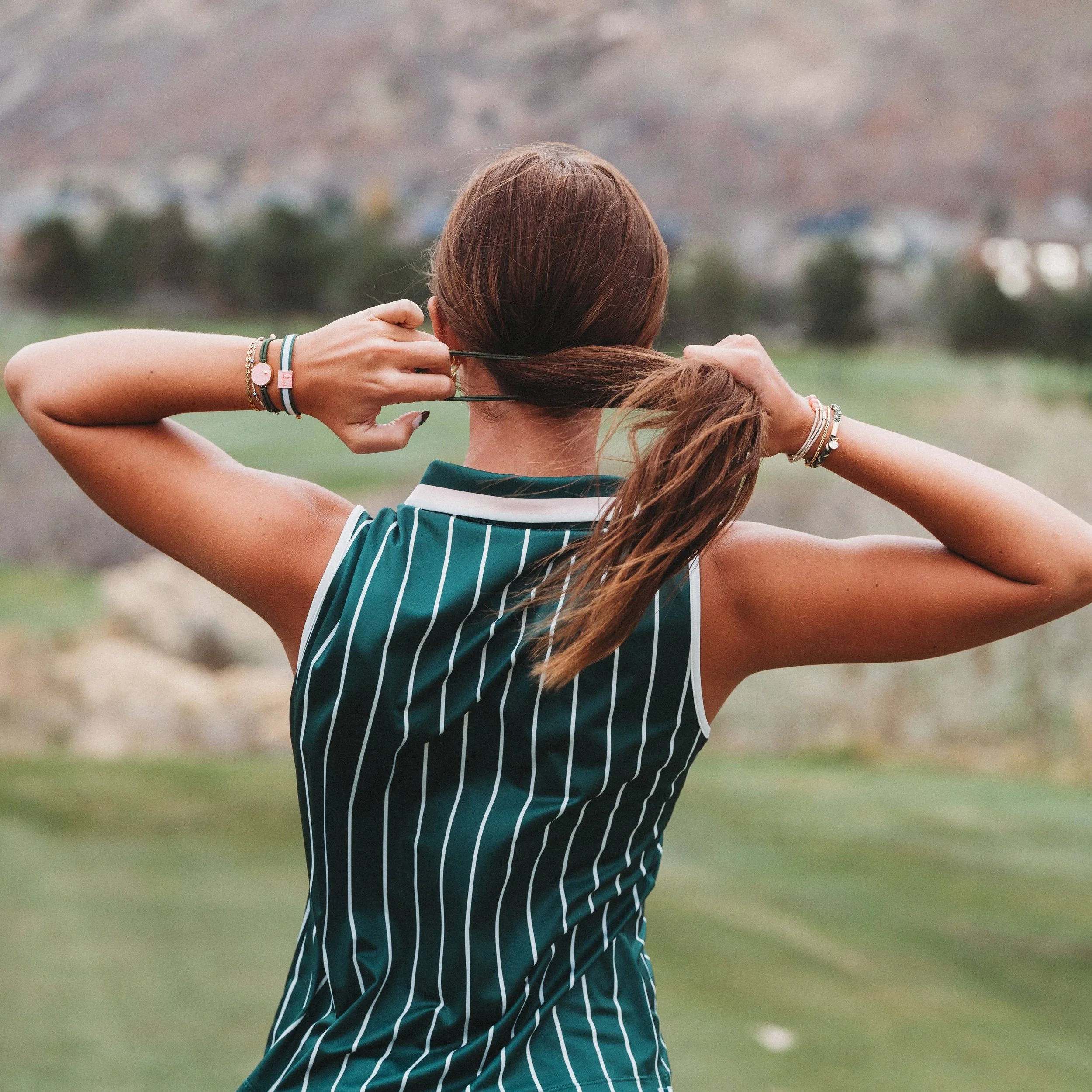 tee-time-green-pink-hair-tie-bracelets-with-removable-ball-marker-4.jpg