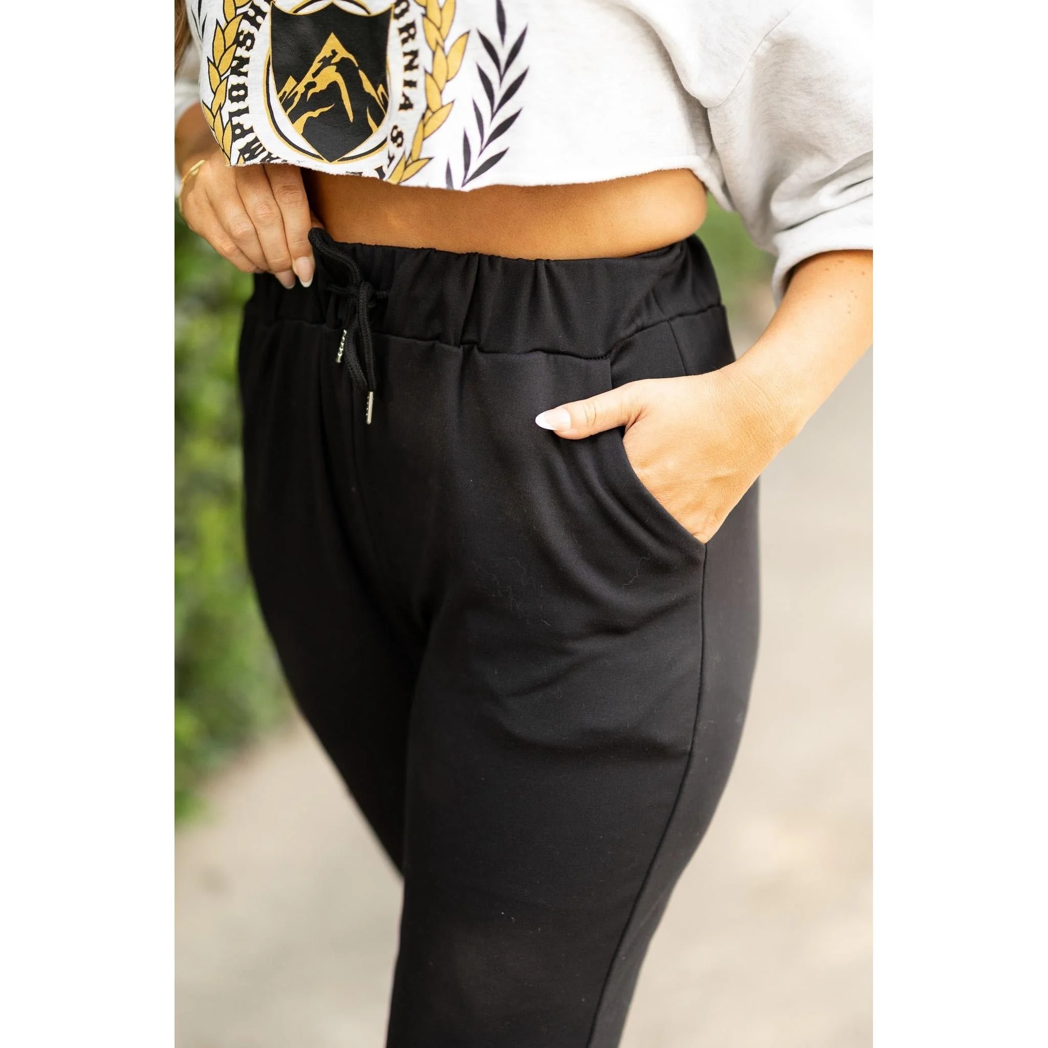 The Braelyn - Black Fleece Jogger3.jpg
